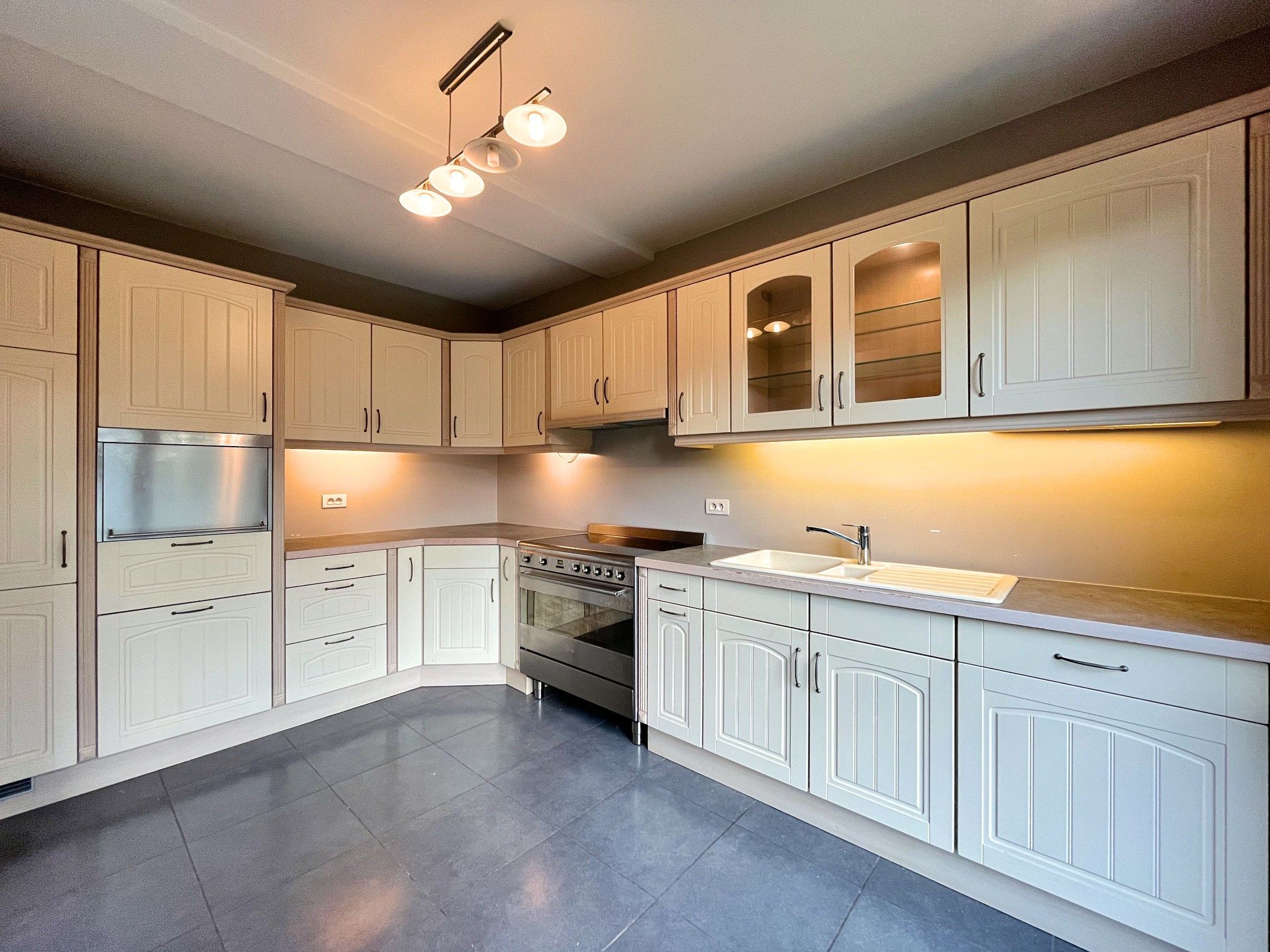 Charmante koppelvilla met dubbele garage te Knokke-Westkapelle foto 9