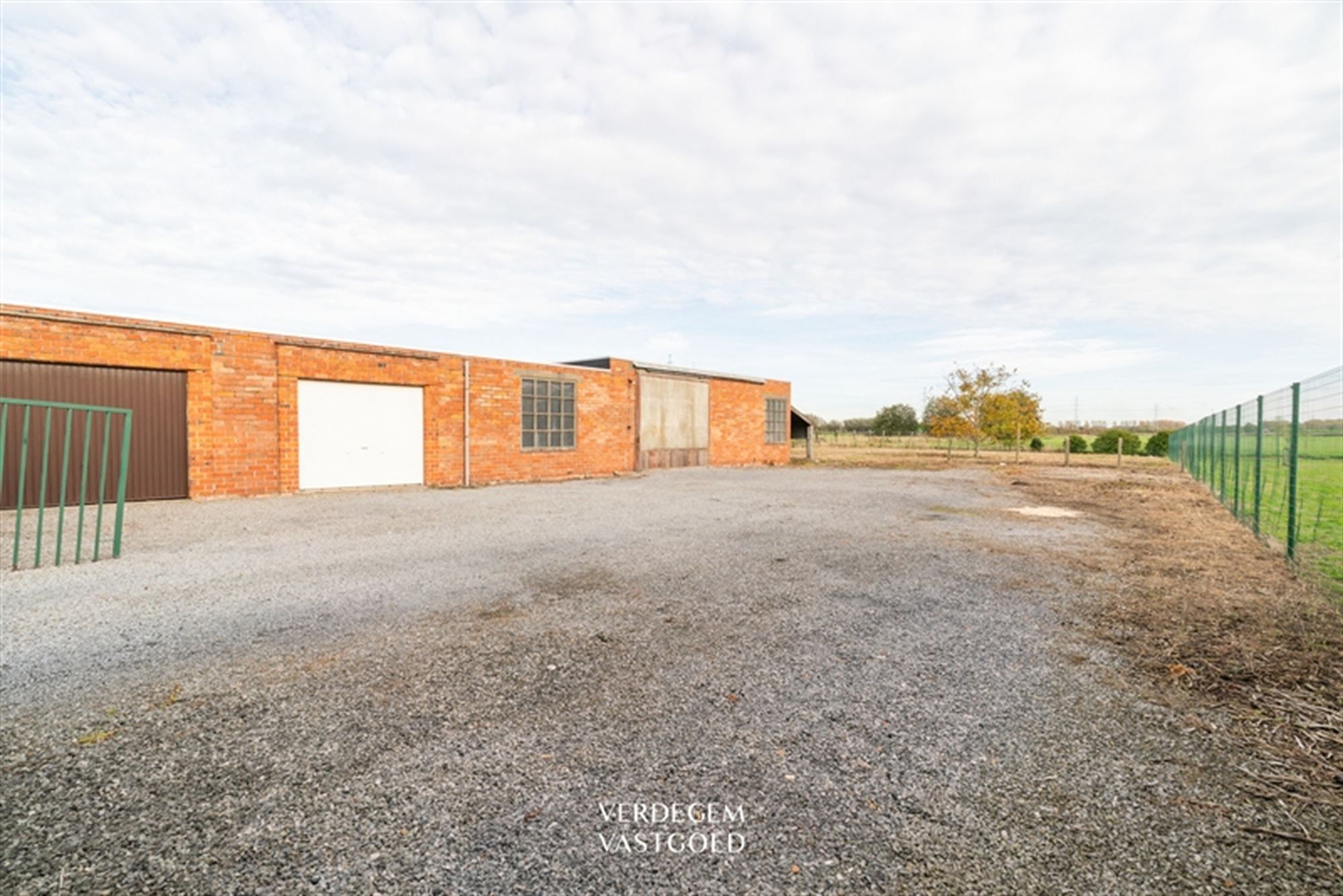 xl villa met magazijn van ca. 300m² op perceel van 2.438m² foto 25