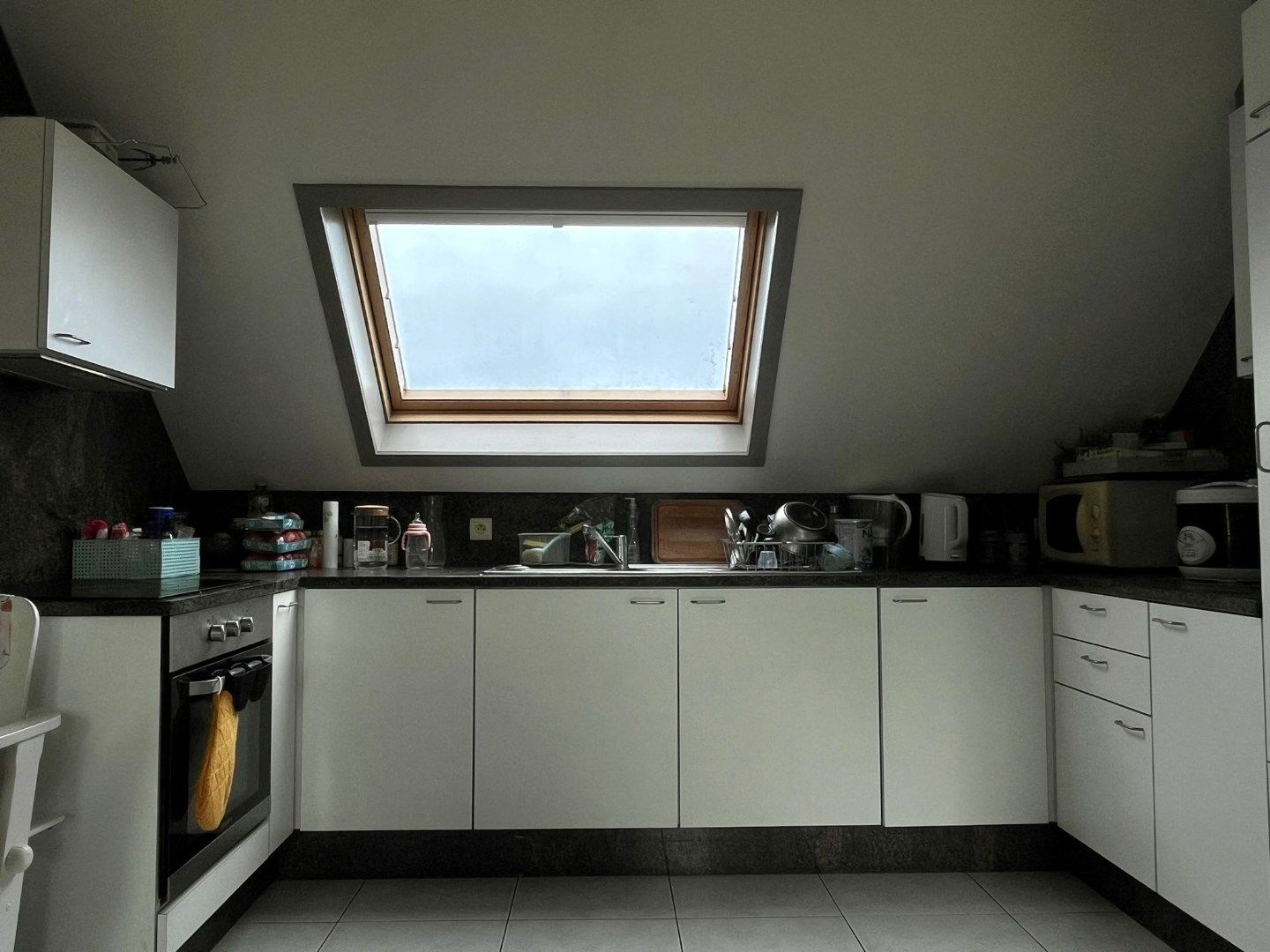 Eenslaapkamerappartement met garagebox in Marke. foto 3