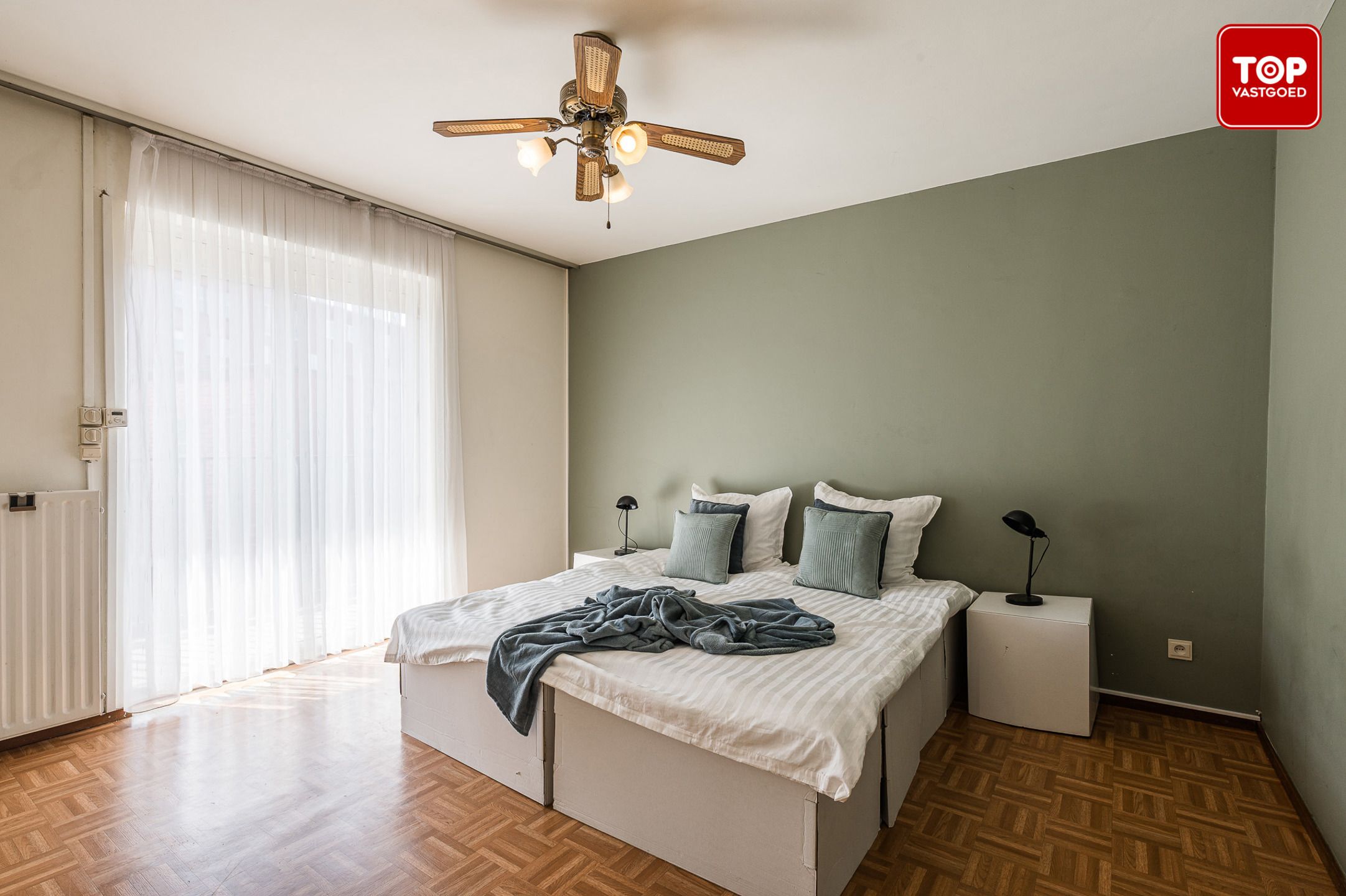 Instapklaar appartement met 2 slaapkamers, 2 terrassen en garage foto 13