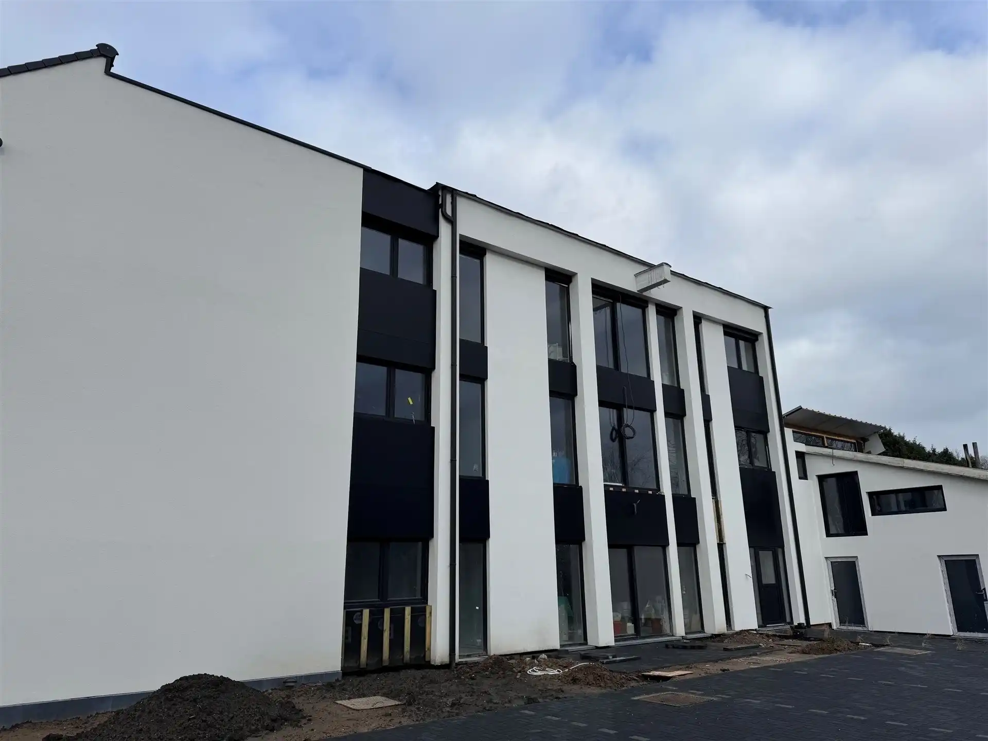 Energiezuinig gerenoveerd appartement met 2 slaapkamers. foto 25