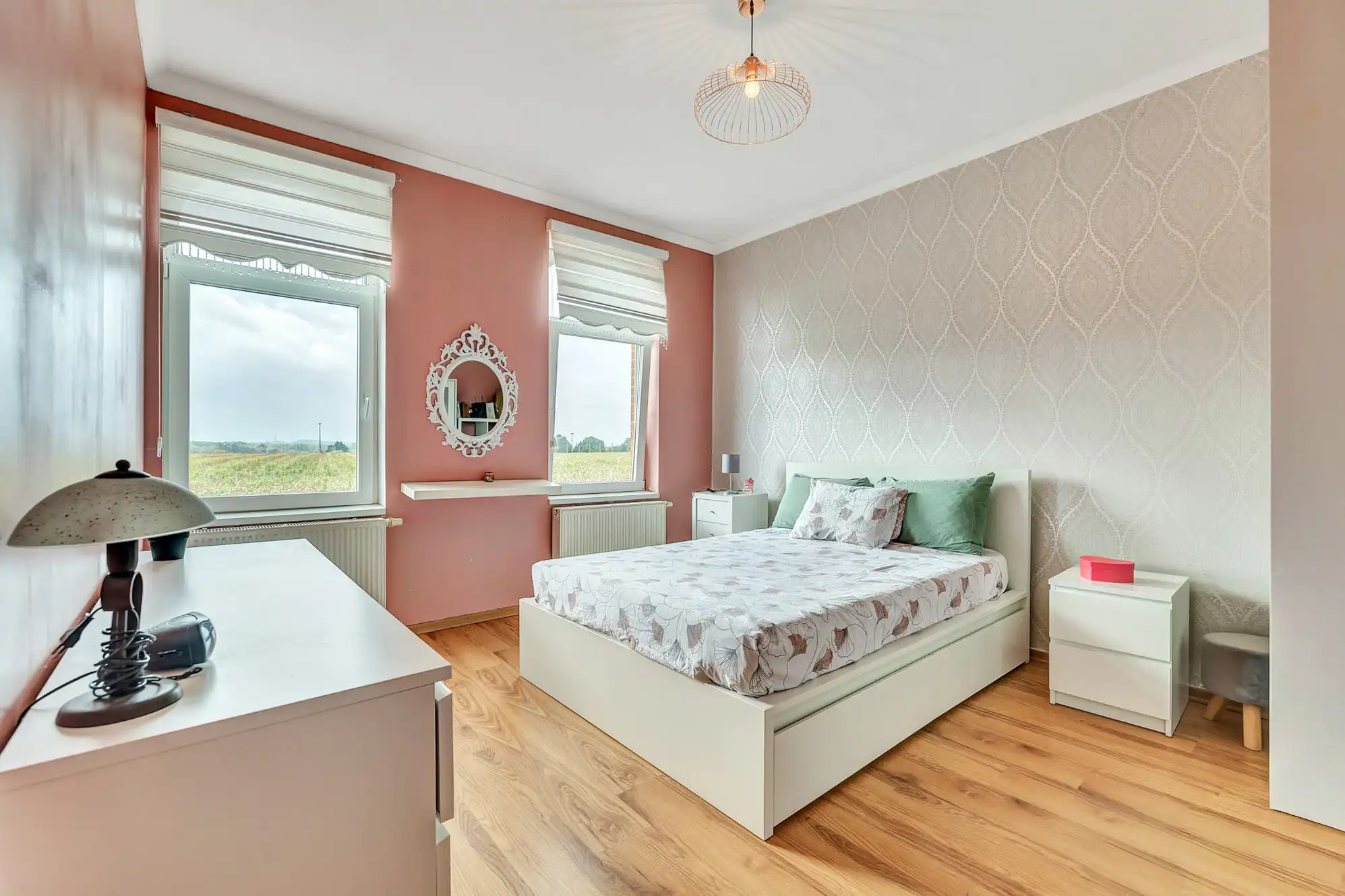 Rustieke woning op strategische ligging foto 26