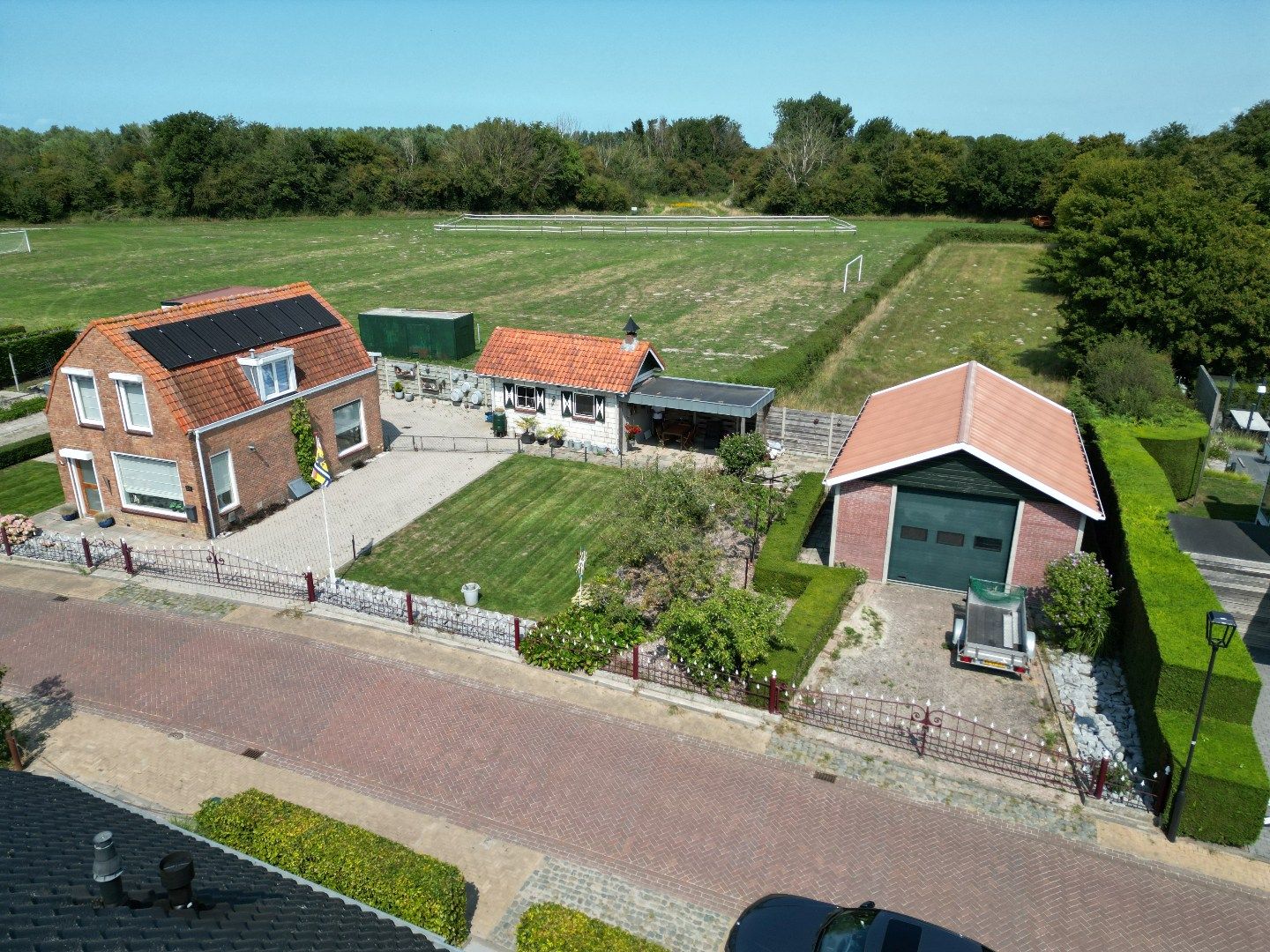 Charmante en karaktervolle woning  foto {{pictureIndex}}