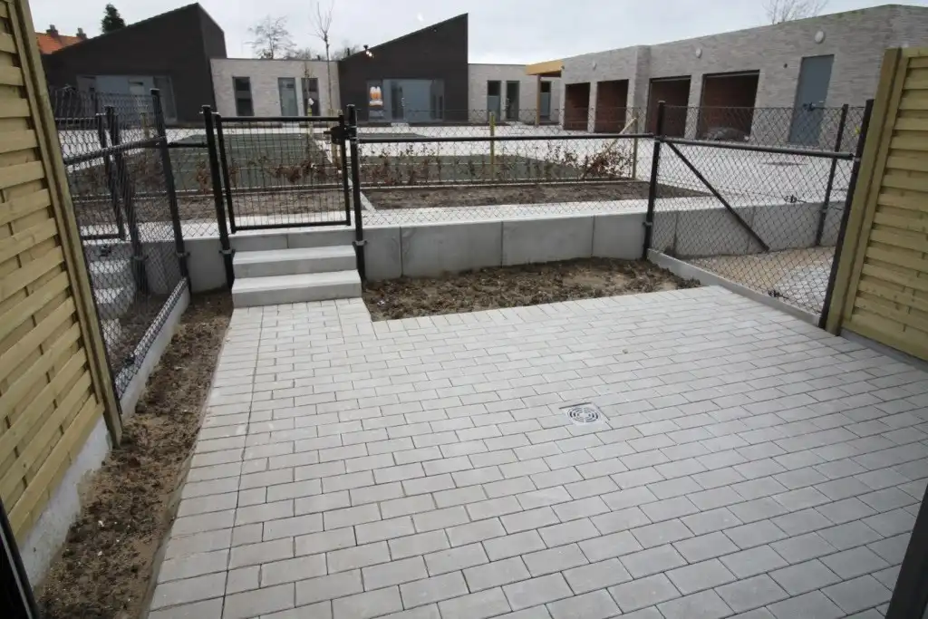 Gelijkvloers, energiezuinig appartement in centrum Westrozebeke foto 5