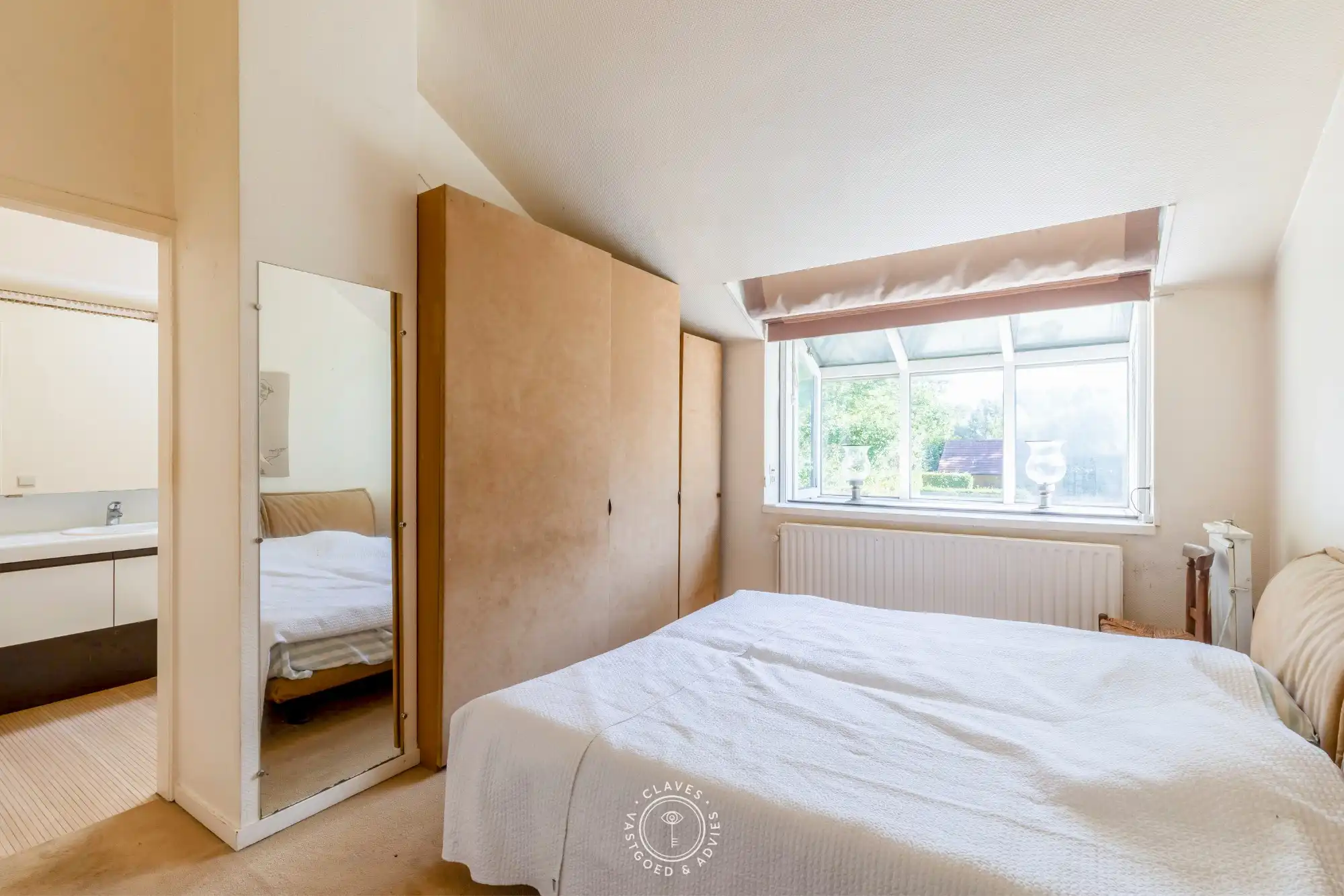 Residentiële villa op een uitzonderlijk groen perceel van meer dan 2.000 m² in de gegeerde Eikenlaan te Belsele foto 21