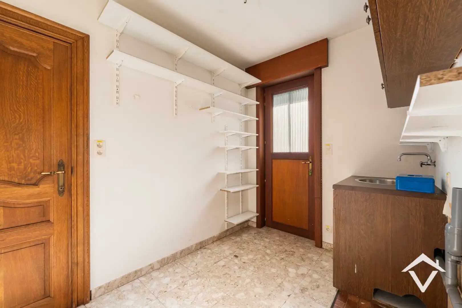 Zeer ruime en instapklare woning met veel mogelijkheden te Eernegem foto 15