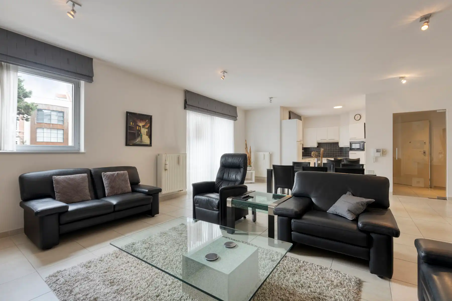Ruim gelijkvloers appartement met terras in Aalst foto 3