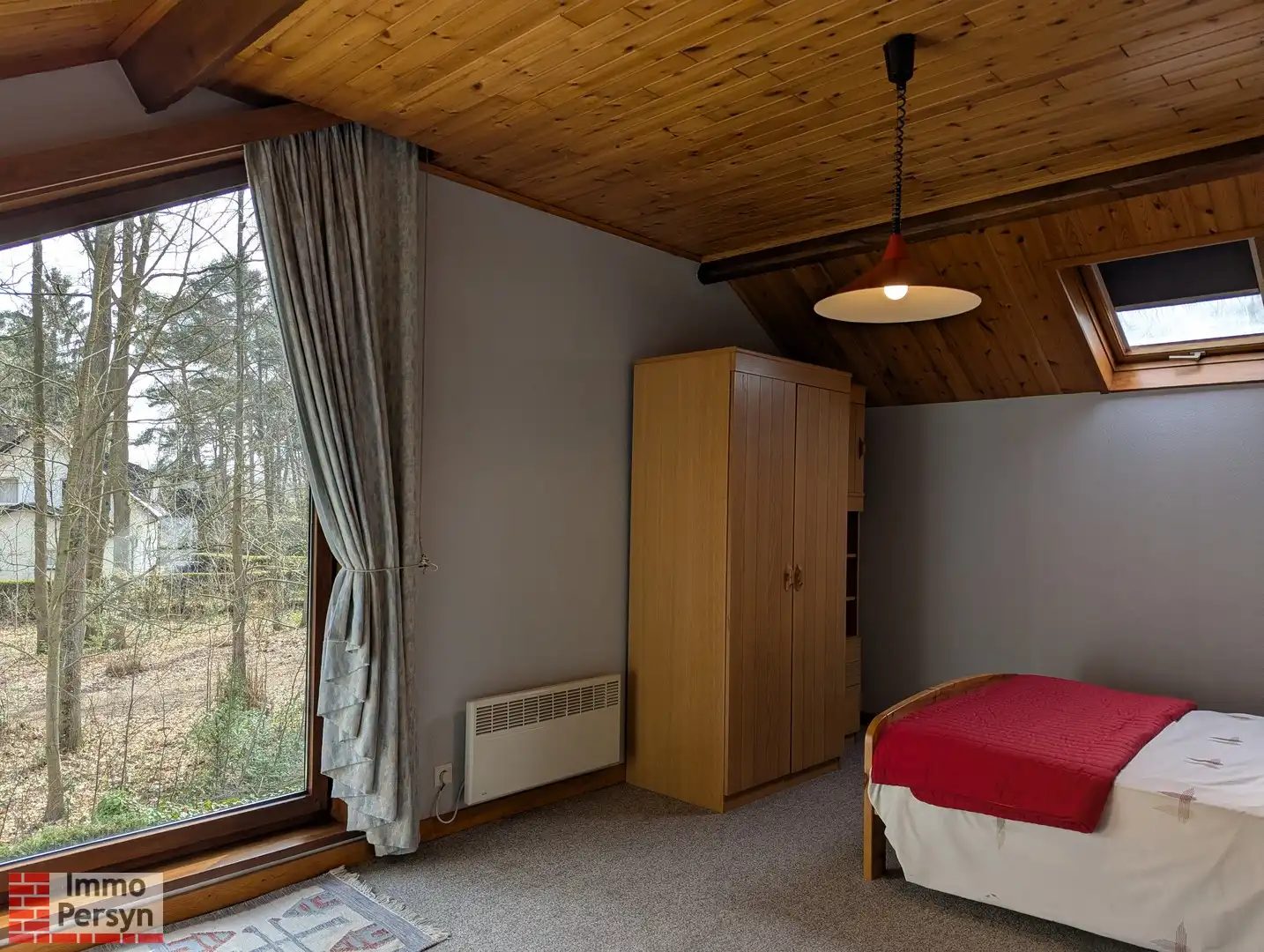 Ruime woning midden in een groene omgeving foto 24