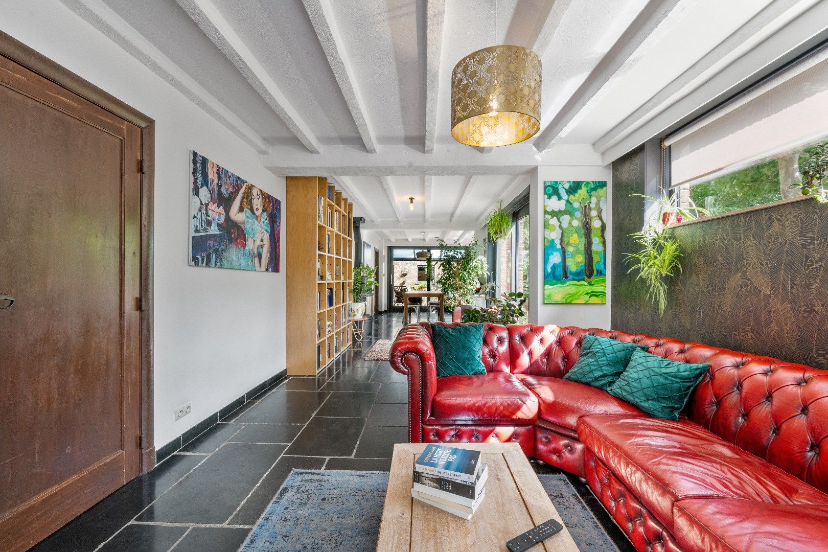 Prachtige ruime half-open woning foto 4
