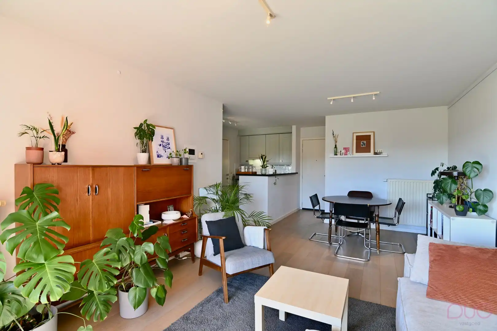 Instapklaar appartement inclusief autostaanplaats foto 2