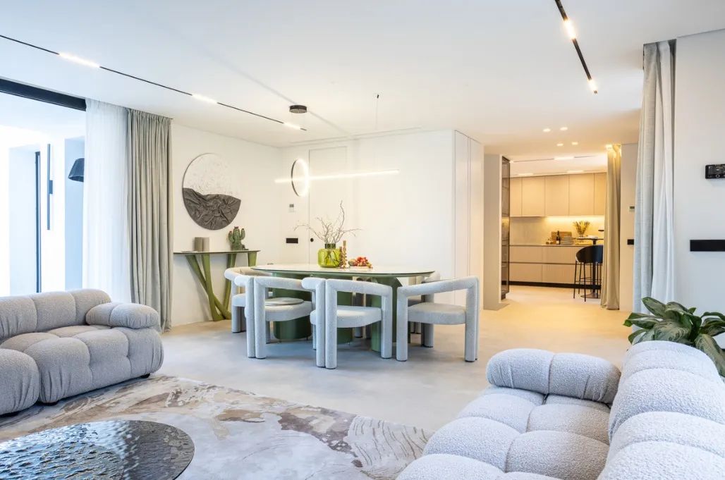 Prachtige moderne villa in het hart van Nueva Andalucía met uitzicht op de bergen foto 4