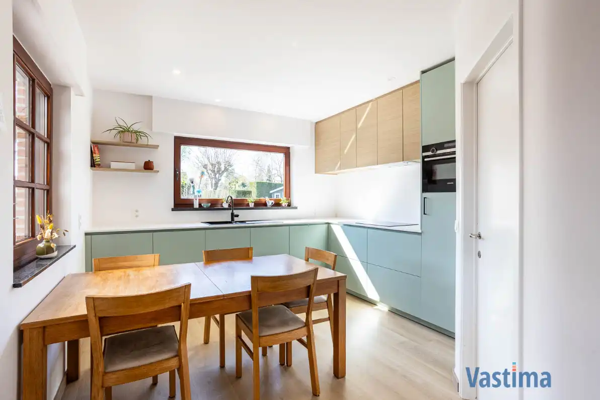 Instapklare gezinswoning met zonnige tuin, garage en topligging nabij centrum Aalst foto 11