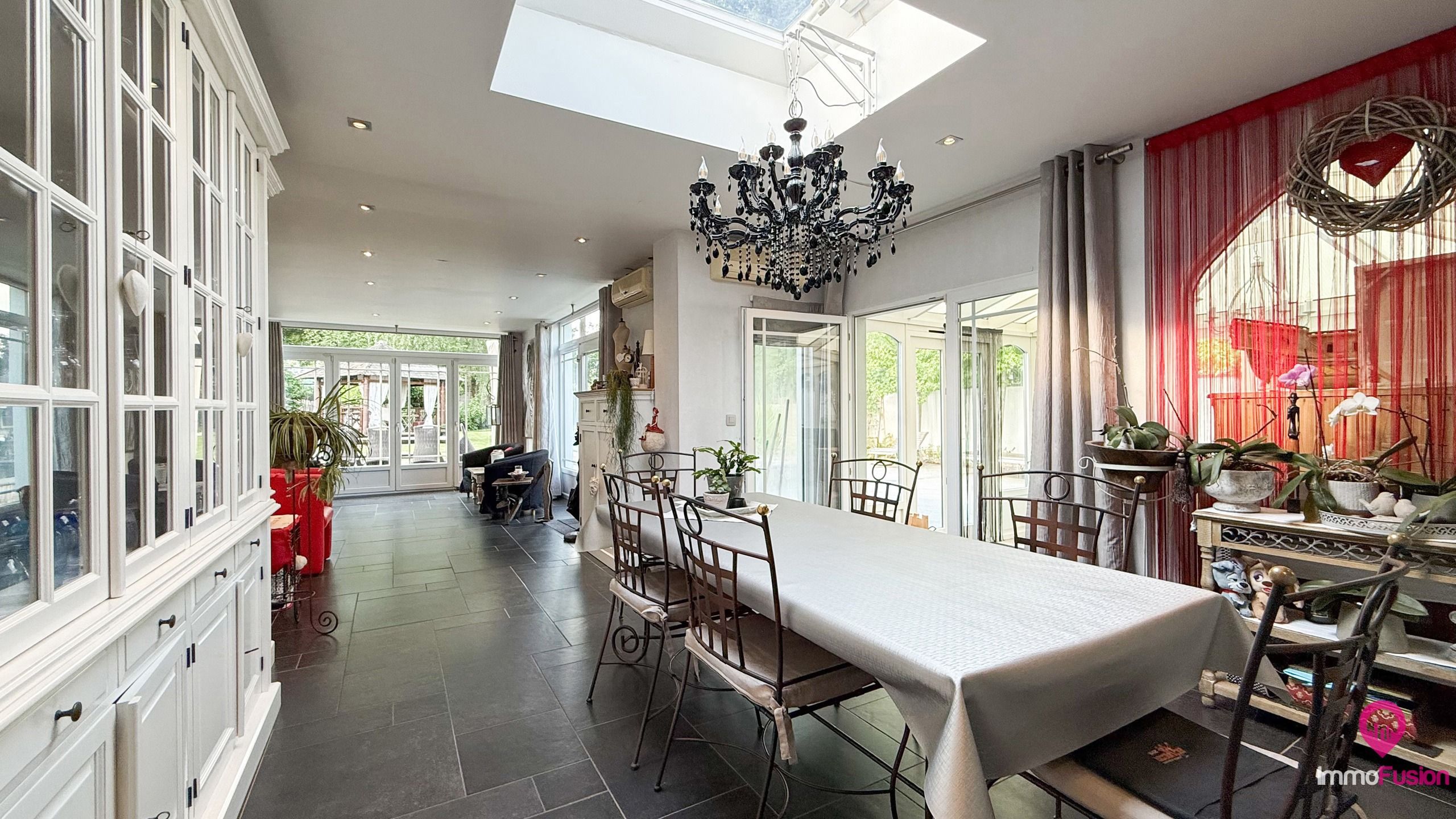 Rustig gelegen instapklare woning met 4 slpks en mooie tuin! foto 7