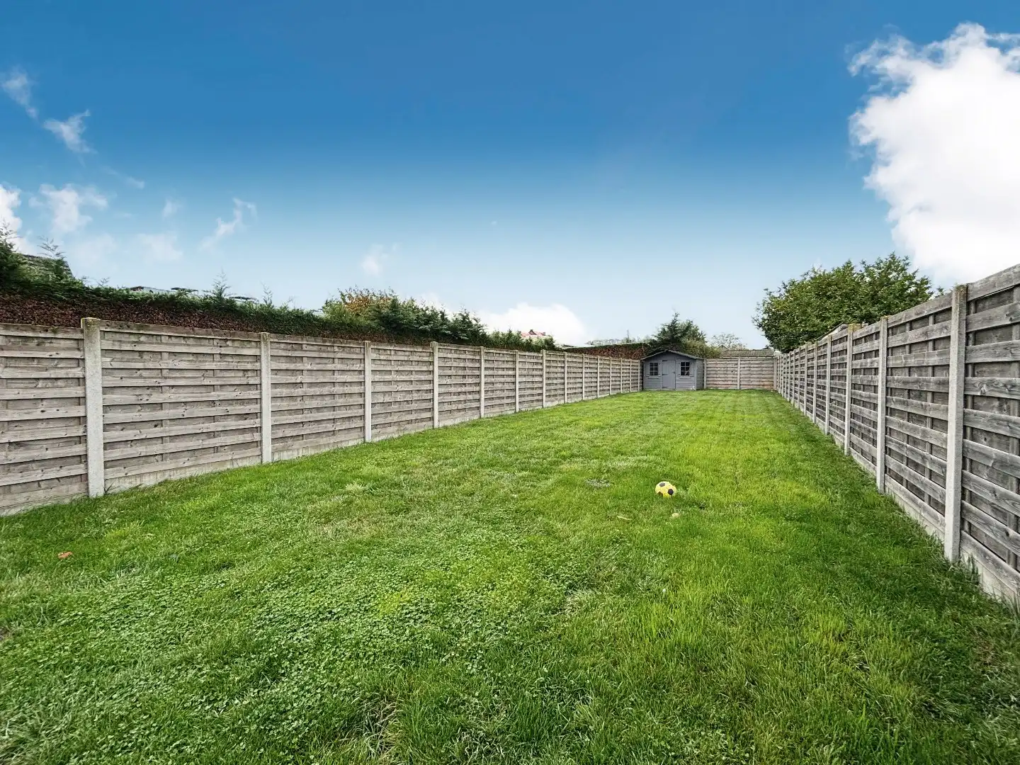 ENERGIEZUINIGE RUIME WONING OP 375M² MET 3 SLPKS, 2 BADKAMERS, GARAGE EN TUIN foto 3