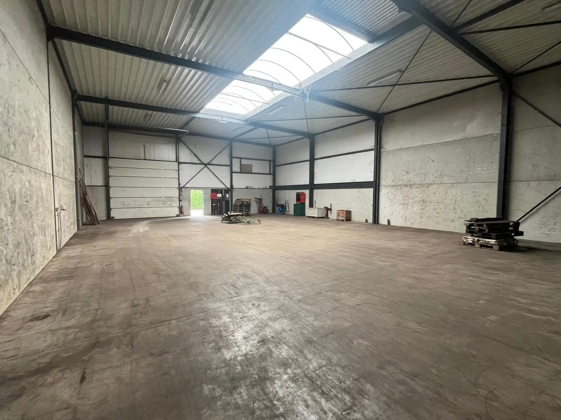 Ranst: Unit van 345m²  foto 2