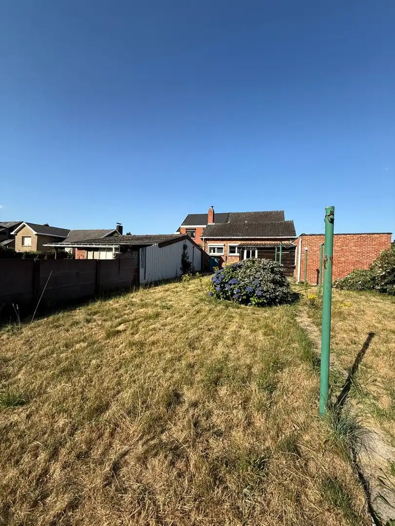Ruime woning met 2 slaapkamers, veranda en volledig omheinde tuin te Heppen foto 21