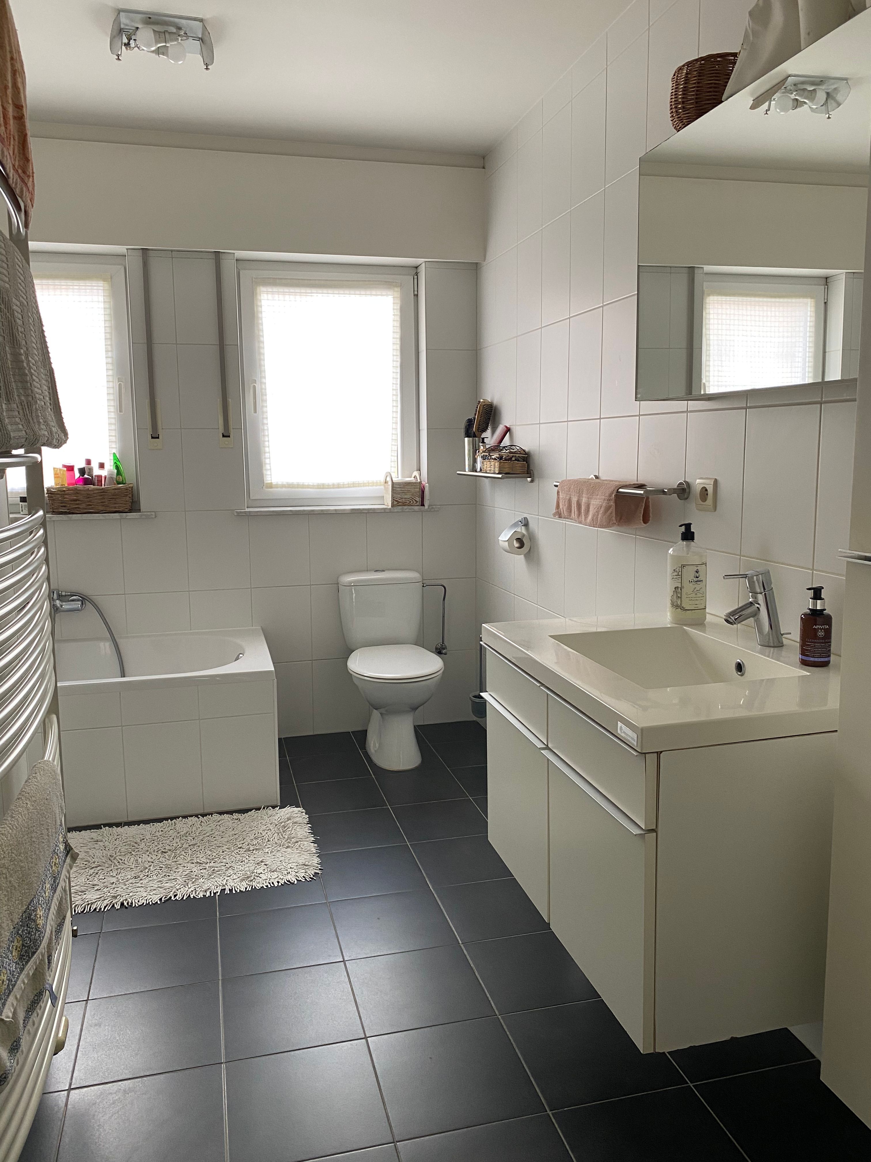 Mooie ruime woning te koop in Eeklo als opbrengsteigendom foto 8