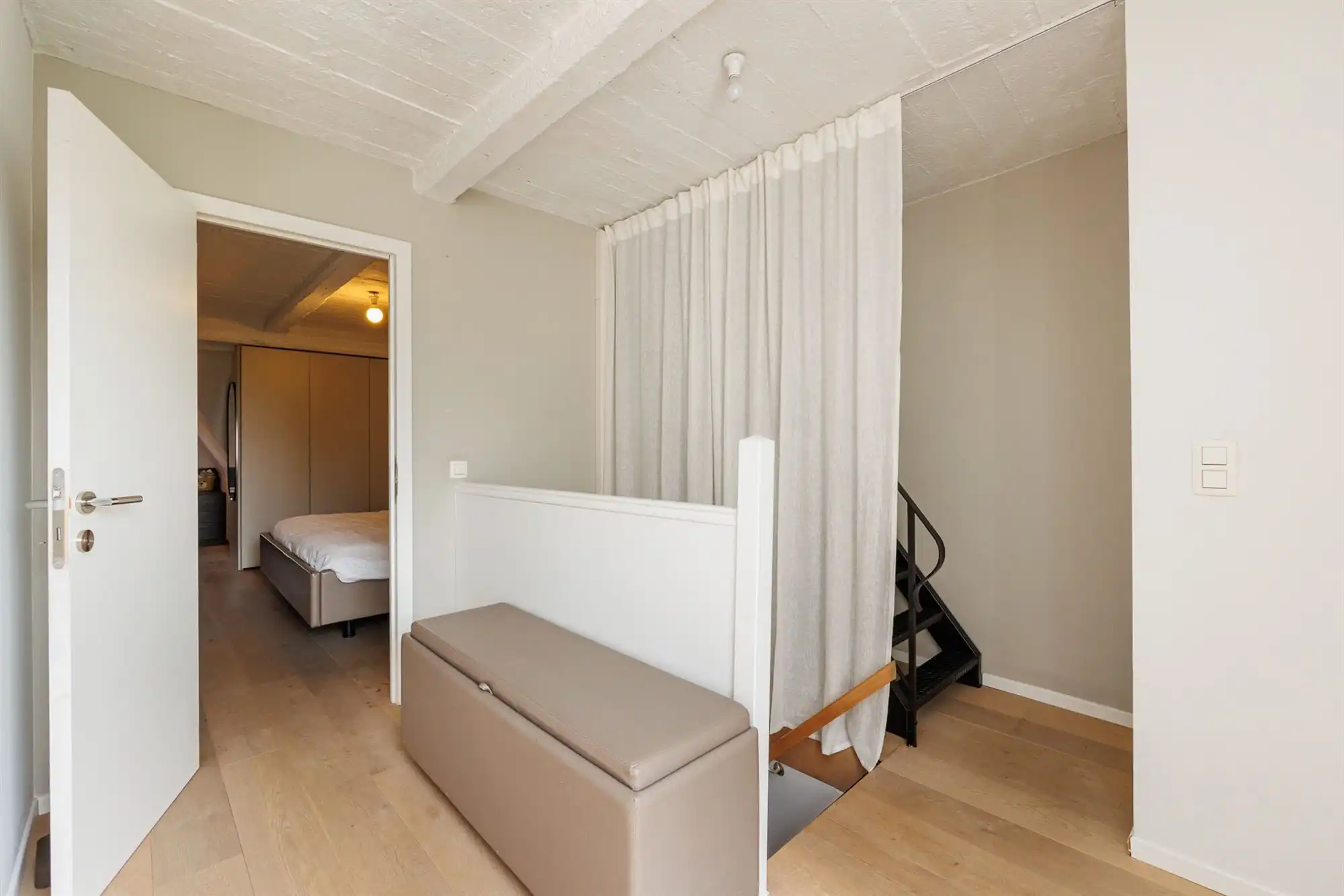 Triplex app. met 3 à 4 slpkmrs. en ruim terras foto 16
