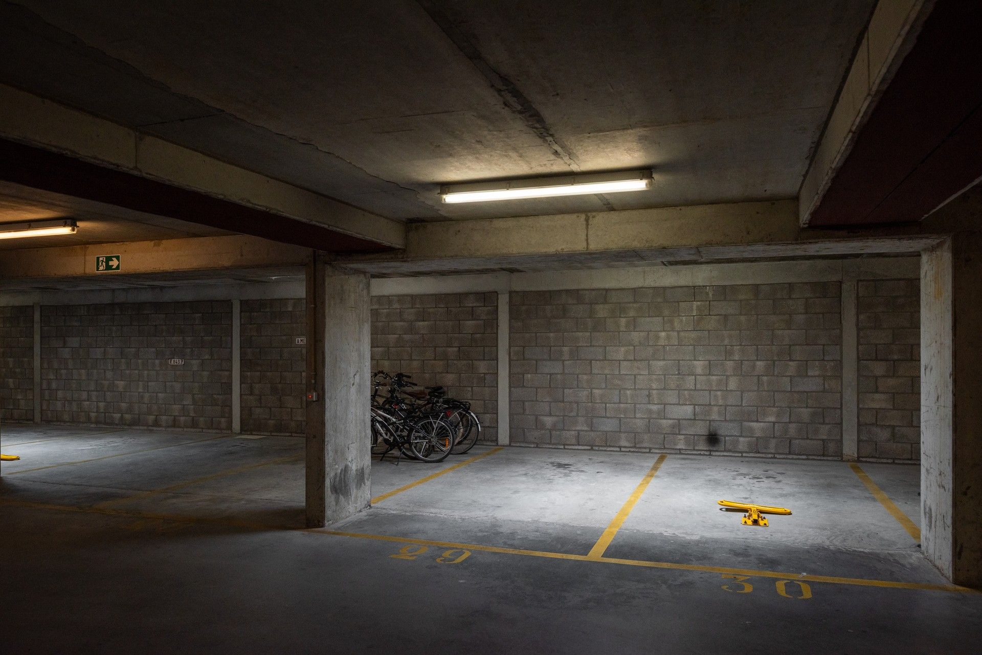 Toprenovatie met 3 slaapkamers en zijdelings zeezicht foto 24