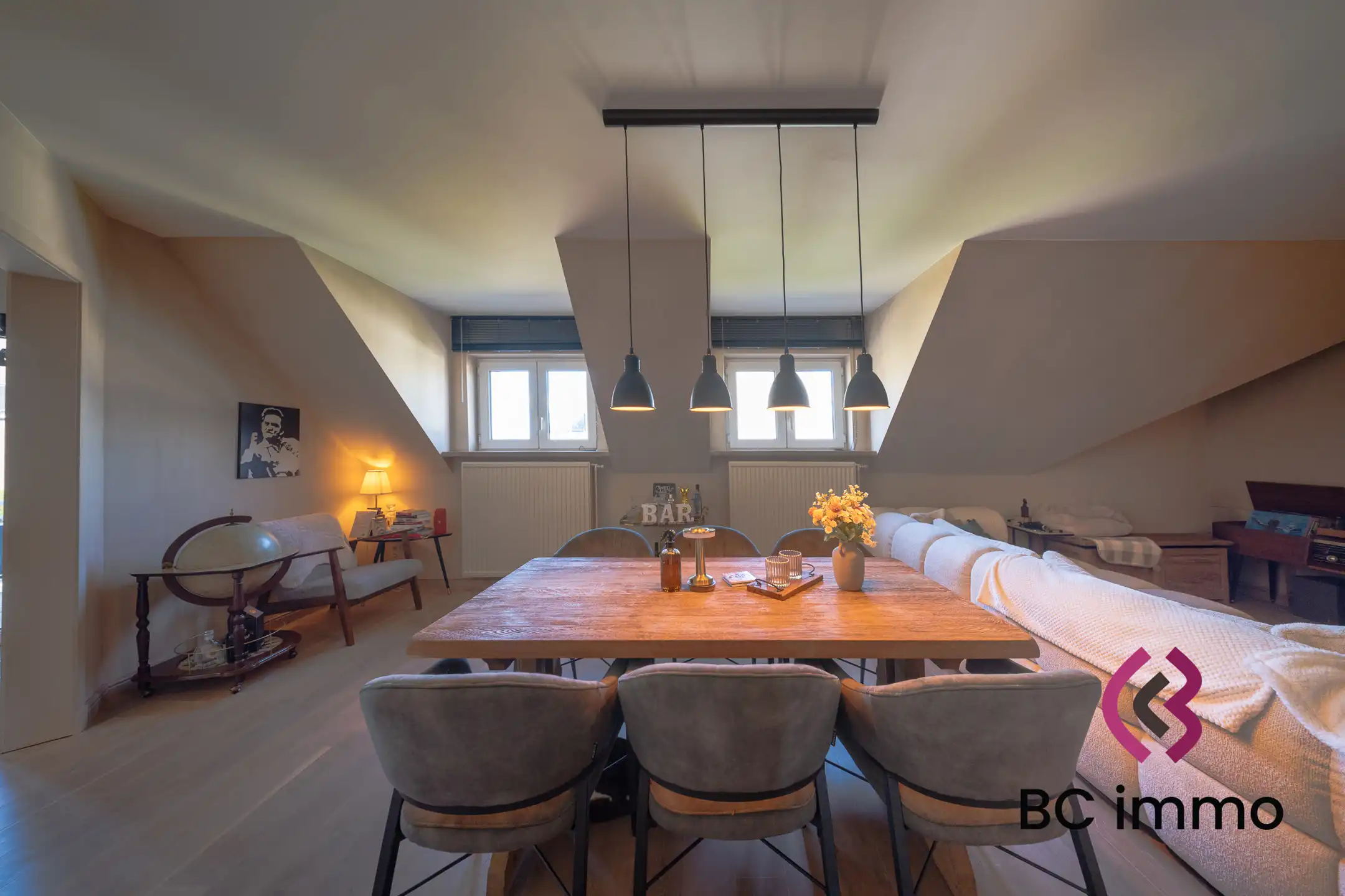 Modern en lichtrijk appartement met 2 slaapkamers foto 6