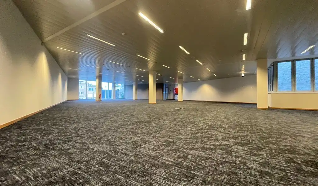 Kantoorruimte met groot terras te huur aan station van Mechelen foto 5