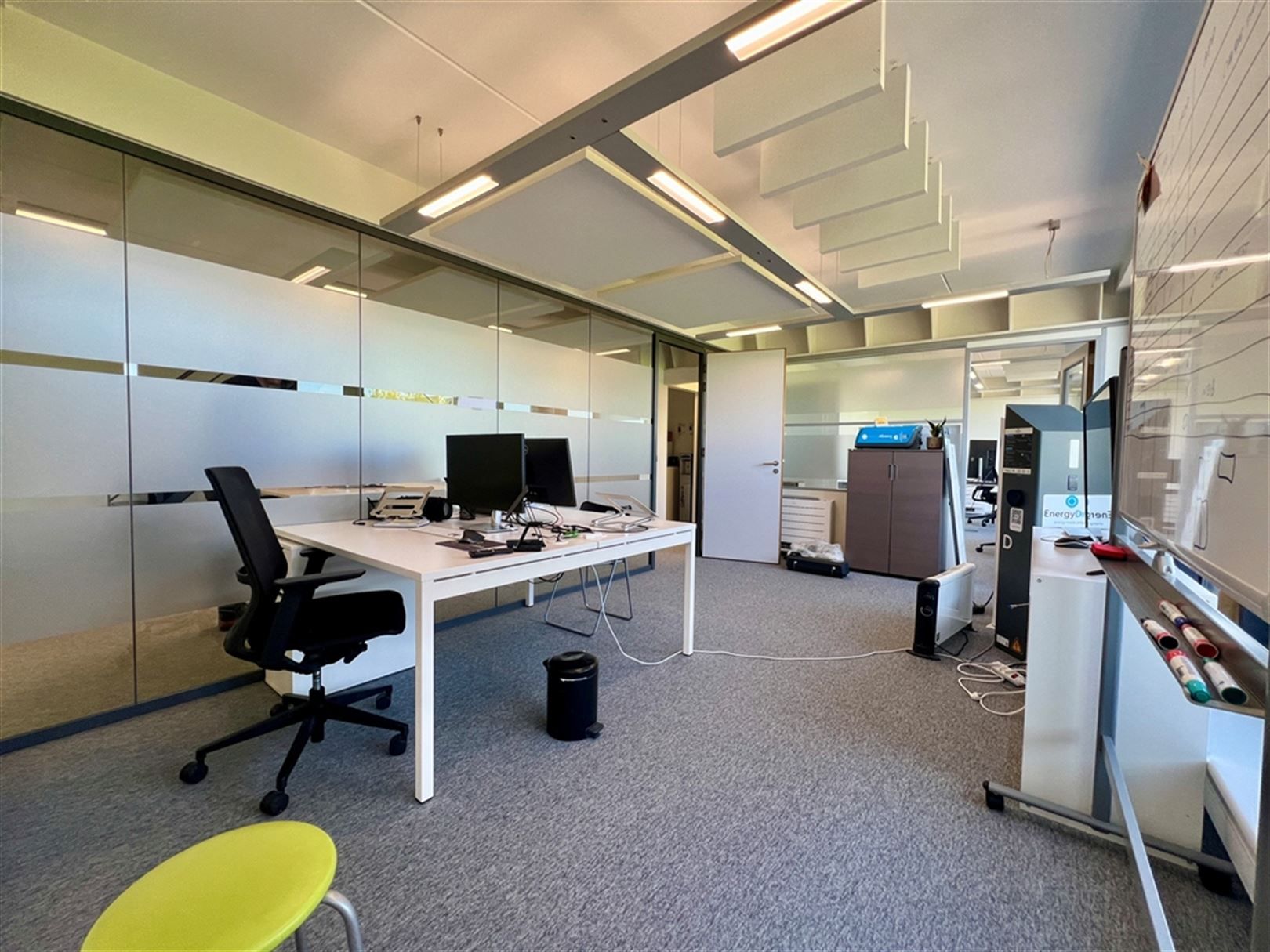 Vlot bereikbare kantoren aan op-en afrit van de E40 foto 6