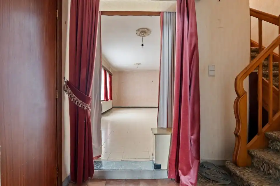 TE RENOVEREN WONING MET TUIN IN HEERS foto 11