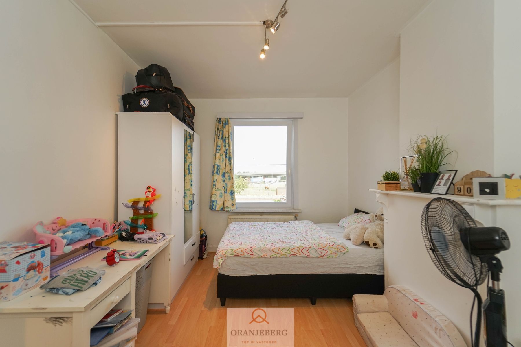 Ruime woning met tuin Oostakker! foto 8