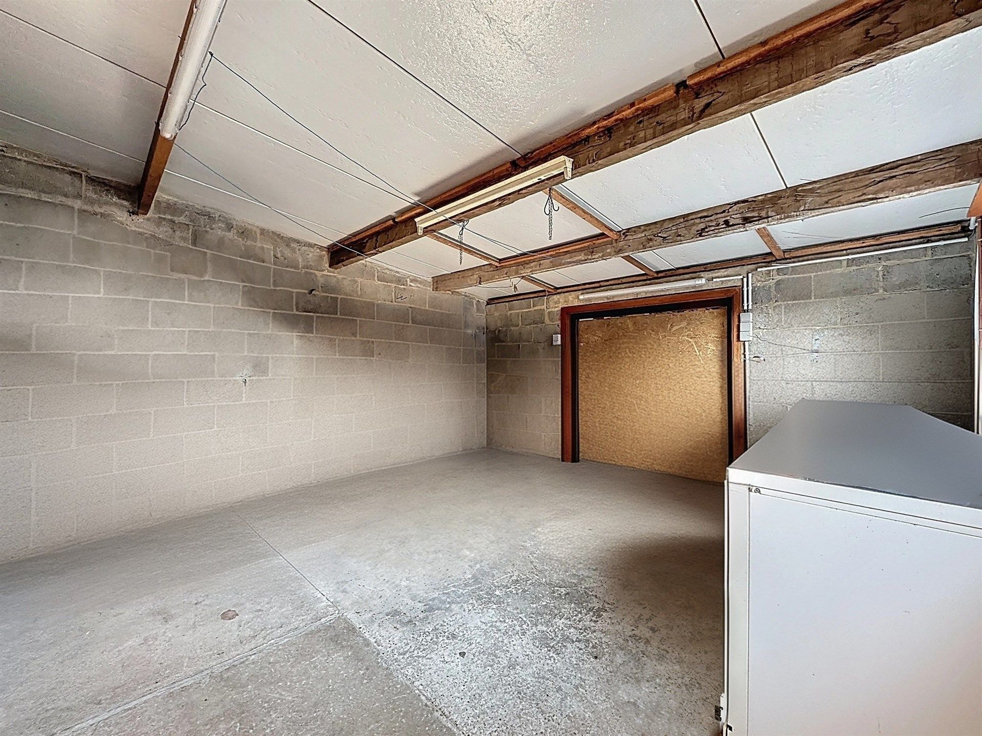 Open bebouwing met 4 slaapkamers en magazijn (144 m²) op perceel van 563m²! foto 14