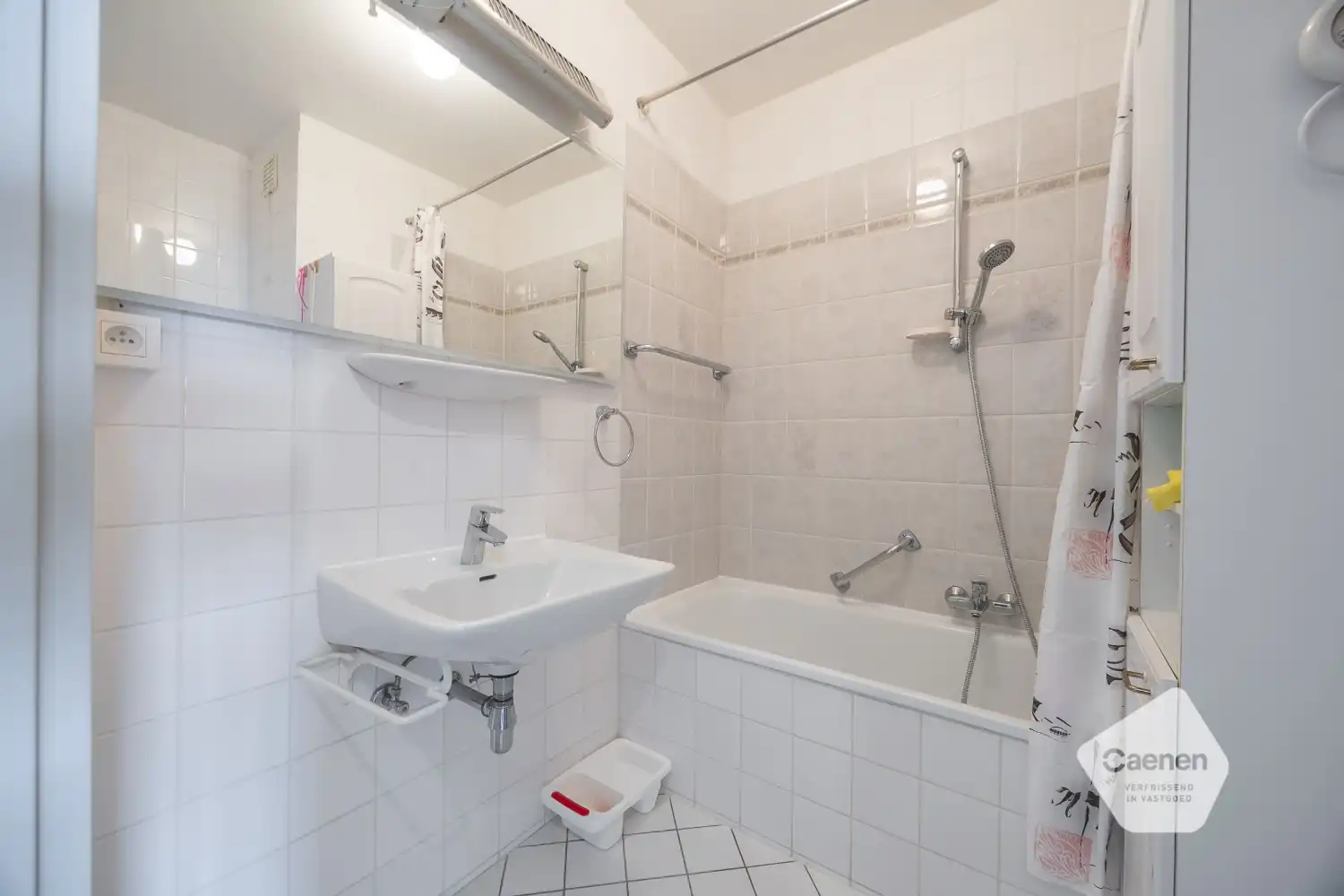 Unieke studio met frontaal zeezicht te koop op topligging! foto 9