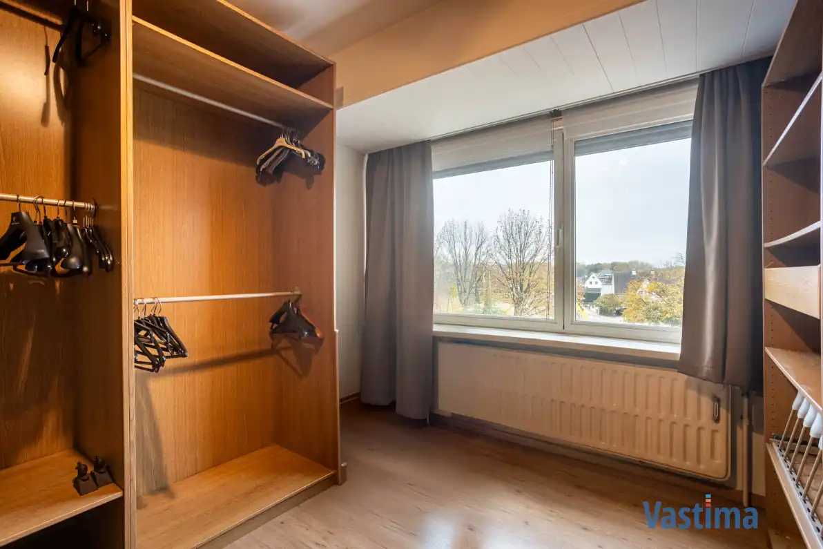 Instapklaar appartement met 2 slaapkamers en terras foto 11