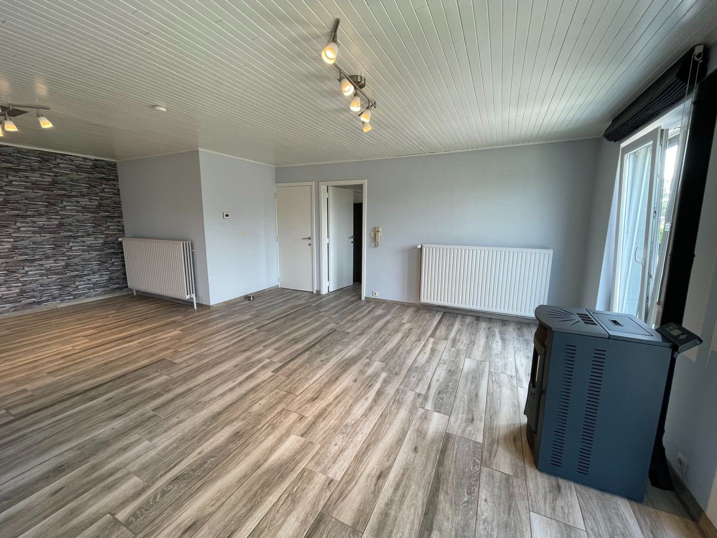 Mooi instapklaar appartement met 3 slaapkamers, ruim terras en tuintje gelegen in Waltwilder. foto 4