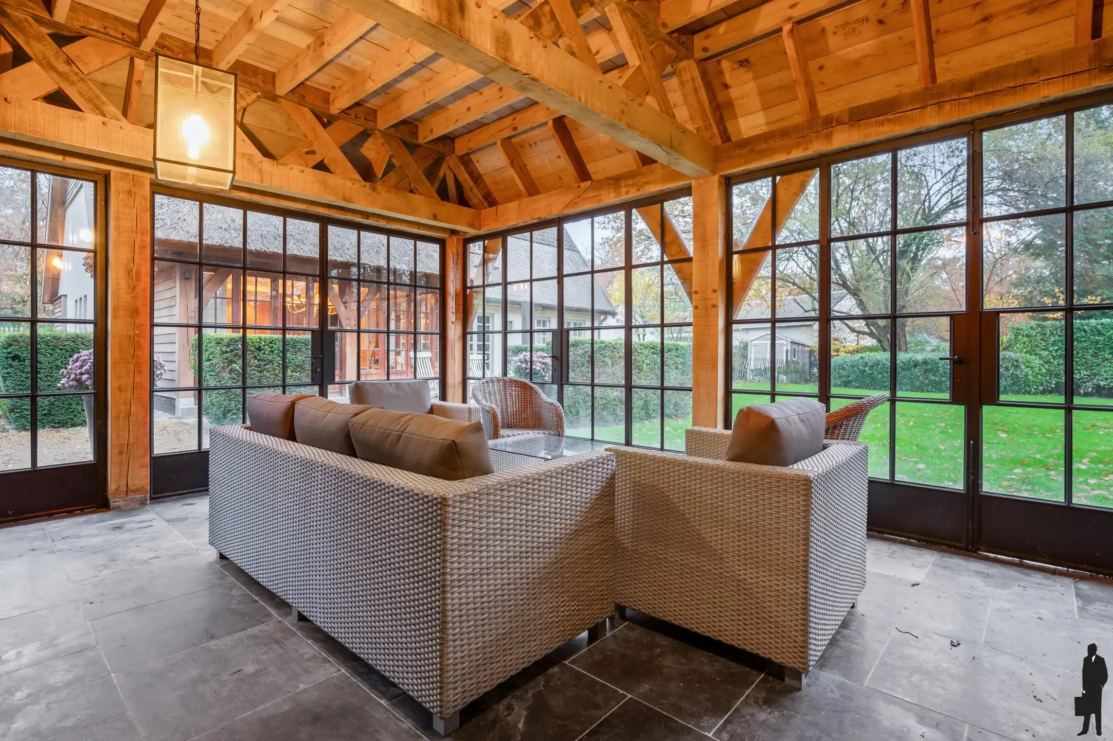 Prachtige villa met uitzicht op de weilanden van het kasteel foto 31