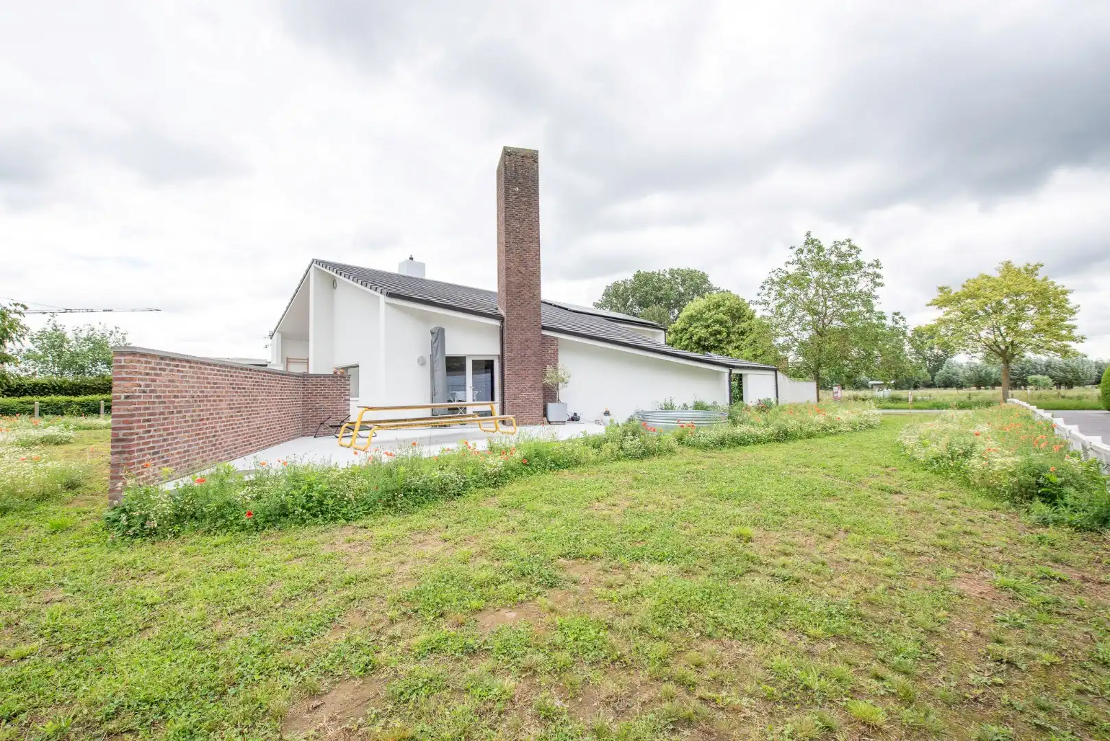 TE KOOP: Ruime architectenwoning in residentiële wijk 'De Piste'. Rustig, groen en zeer bereikbaar perceel van 1800m²! foto 26