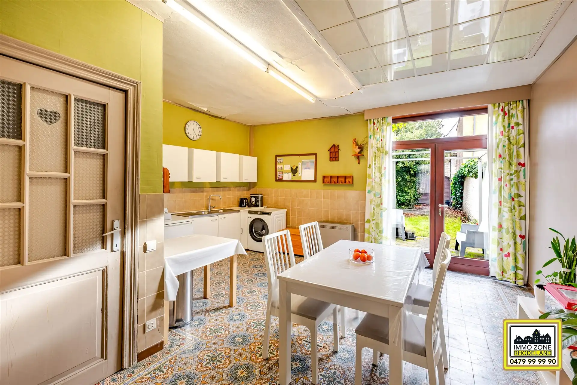 Op te frissen stadswoning met 3slpks en ruime tuin.  foto 7