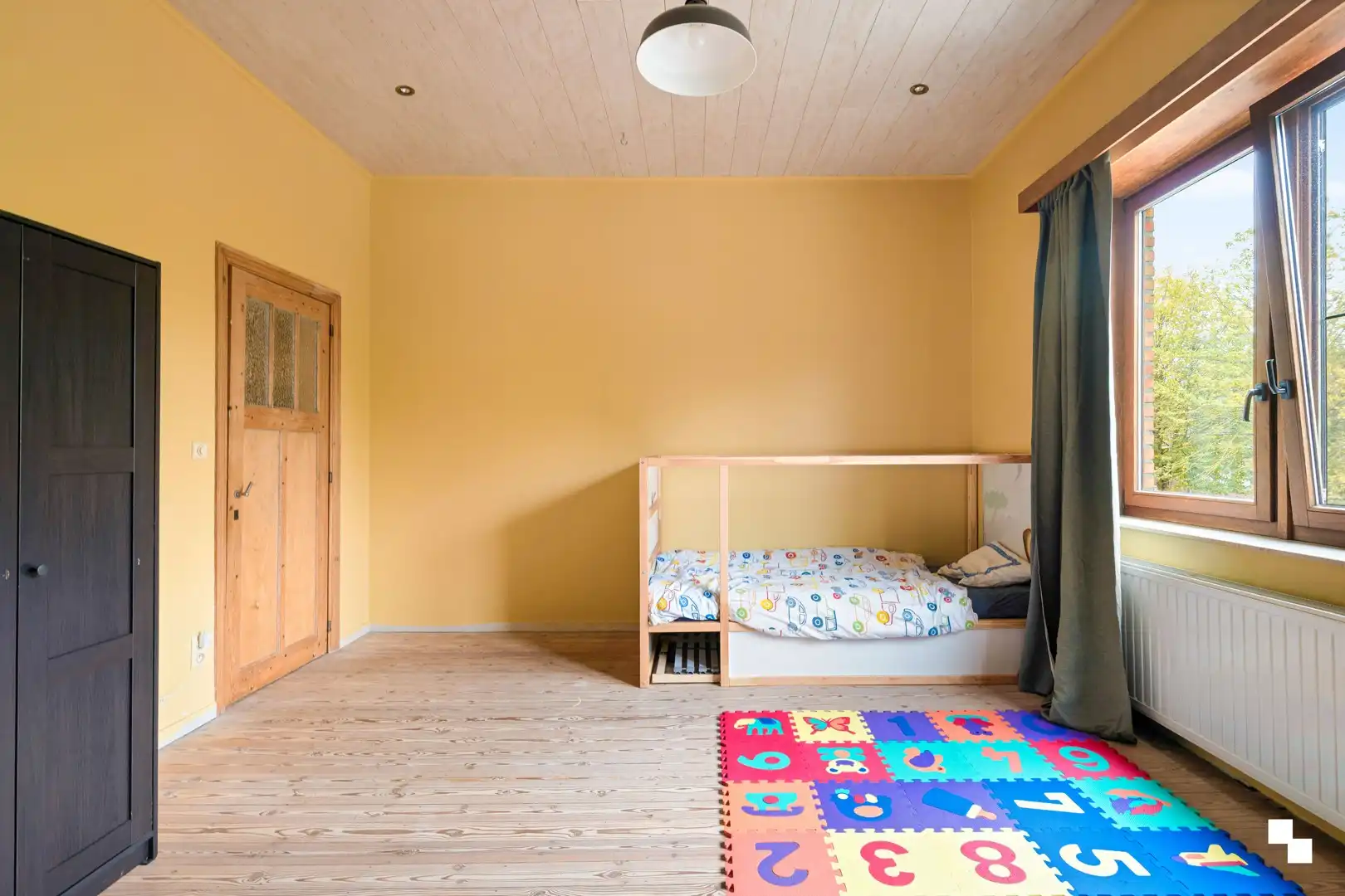 Gezellige rijwoning met royale slaapkamers in Gent foto 16