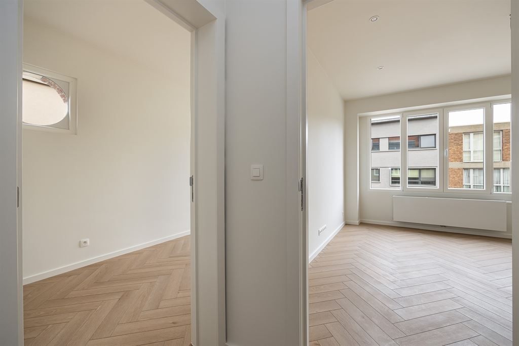 gerenoveerd appartement met zonnig terras foto 10