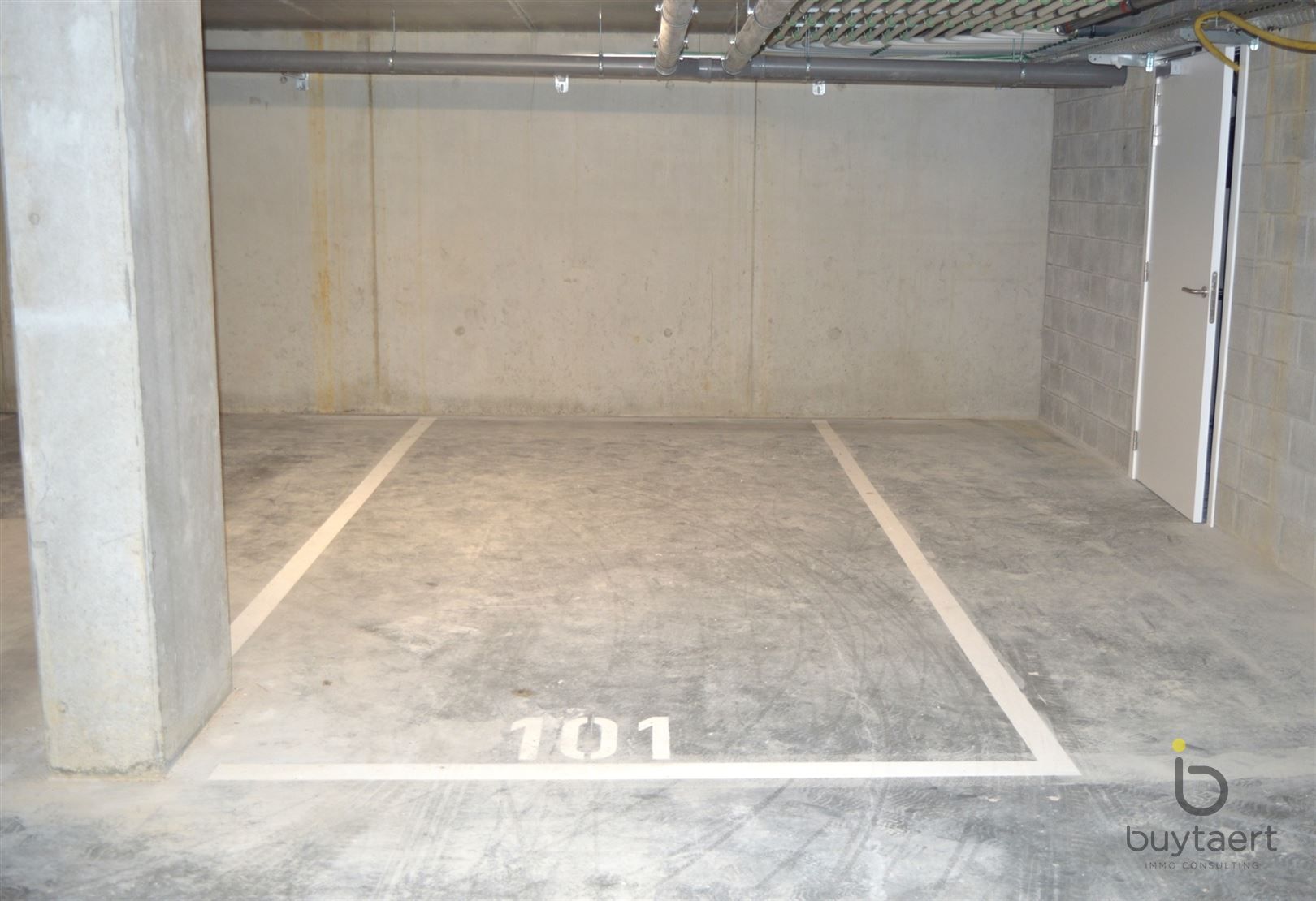 Nieuwbouw gelijklvoers appartement met twee slpks. foto 17
