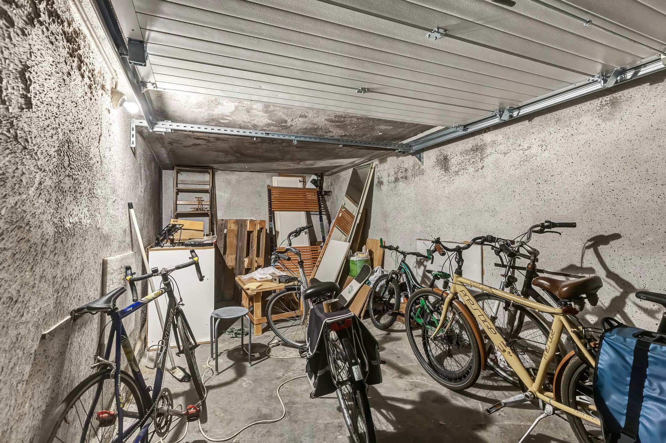 Tweeslaapkamer appartement met garage op toplocatie! foto 19