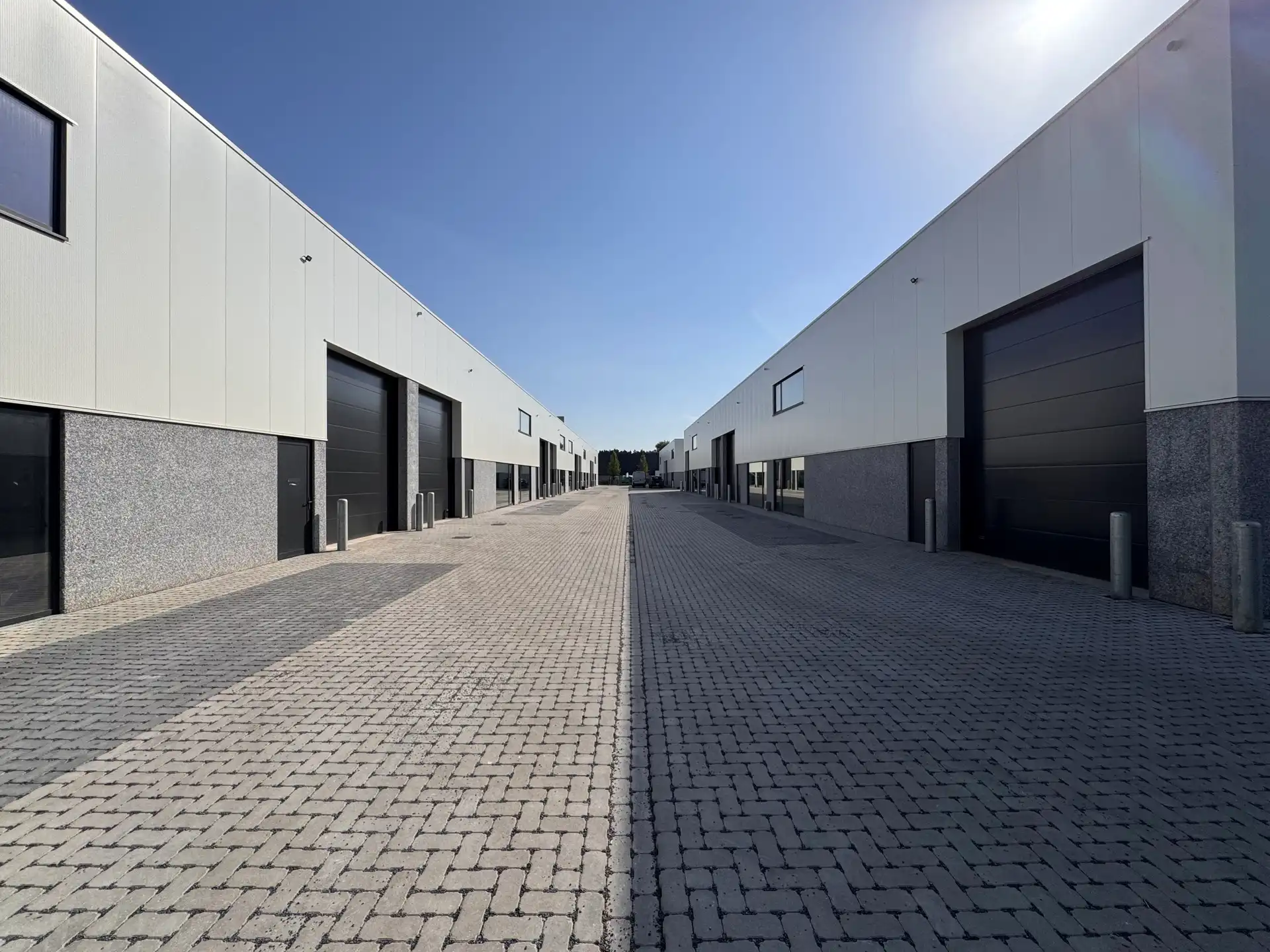 Nieuwbouw KMO-units te huur te Kapellen foto 3