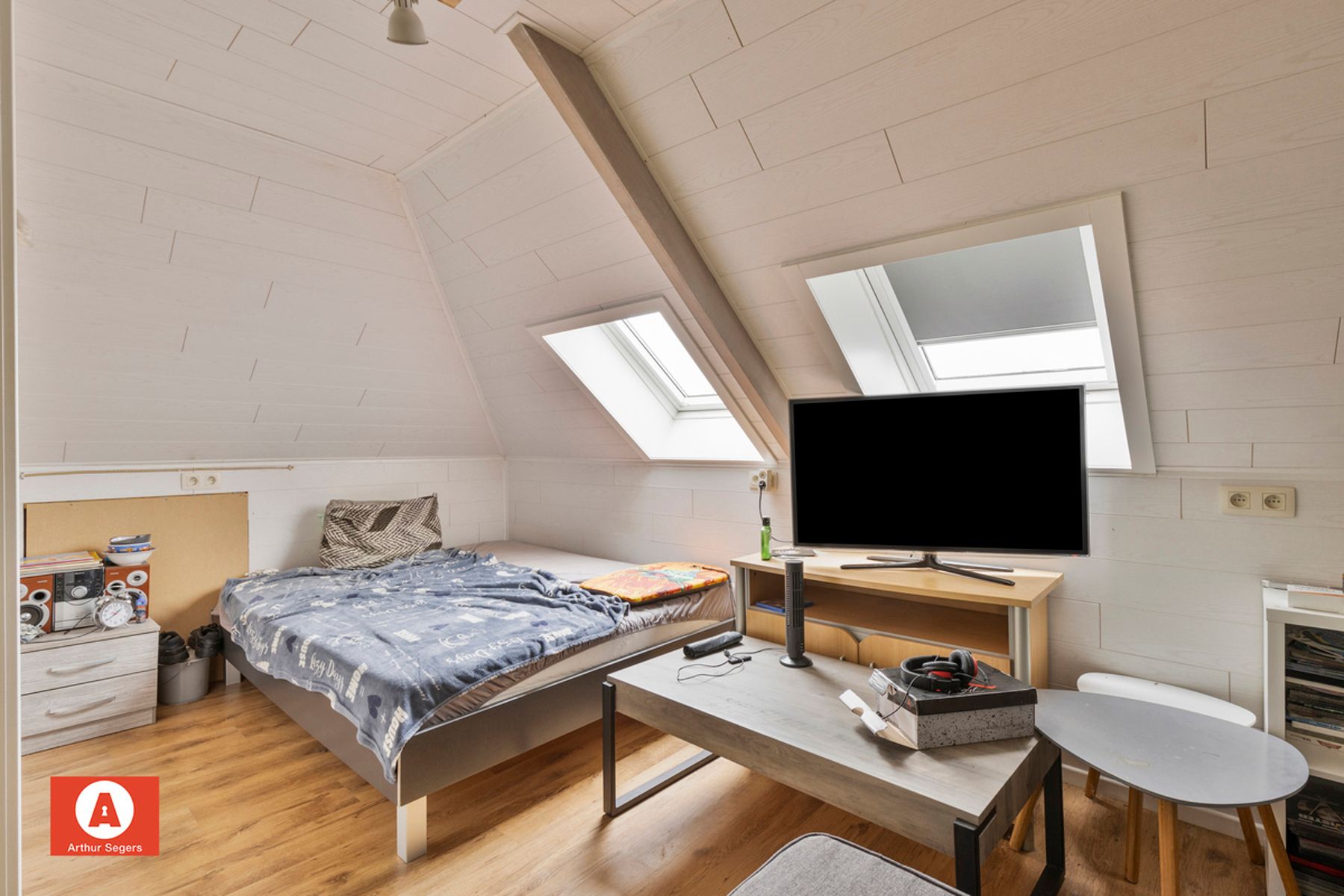 Instapklare gezinswoning mét kleine opfris-werken. foto 14