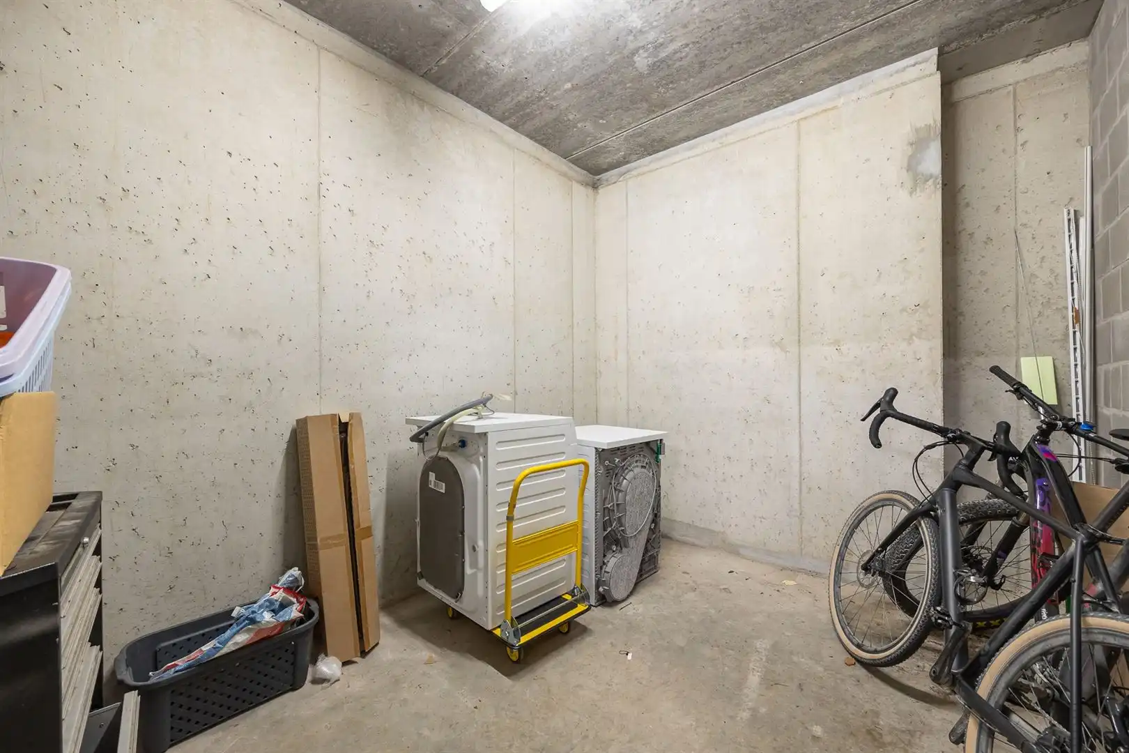 Comfortabel wonen in 2-slpk app. met ruim terras en parking! foto 18