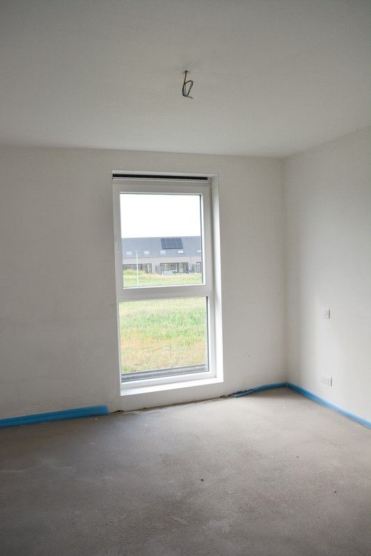 Instapklare nieuwbouwwoning met zonnige tuin te Roeselare foto 8