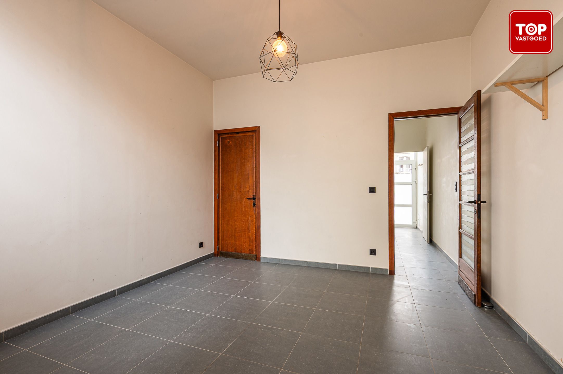 Charmante op te frissen woning nabij Gent-centrum, ideaal als starters- of opbrengstwoning foto 7