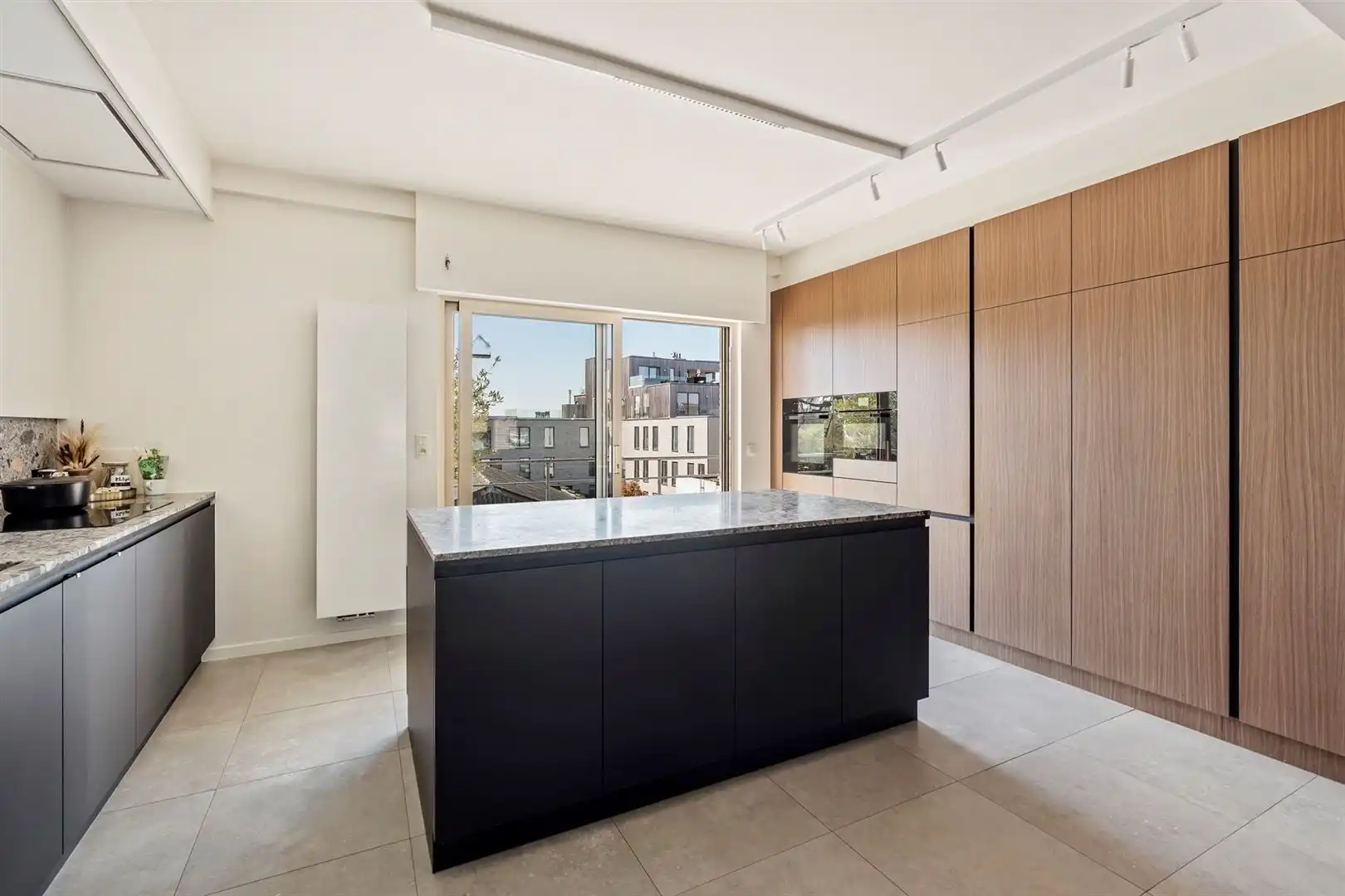 Zeer ruim appartement  foto 2