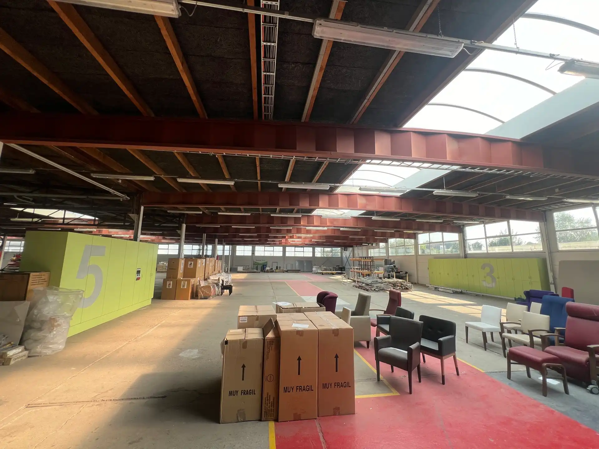 Multifunctioneel bedrijfsgebouw met buitenruimte foto 13