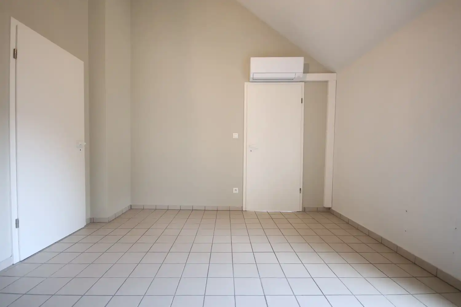 Goed gelegen appartement met 1 slaapkamer midden in het centrum foto 4