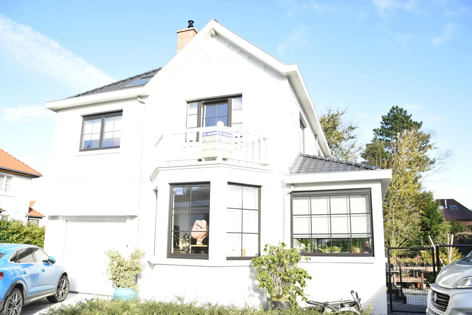 Charmante kustvilla, volledig gerenoveerd in een rustige buurt tussen Koksijde bad en Koksijde dorp. foto 2