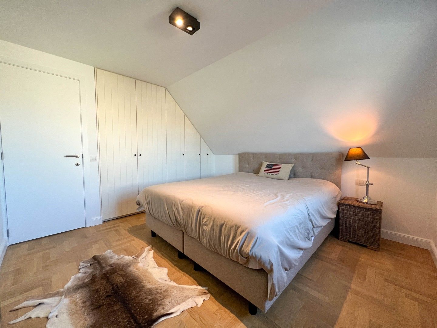 Prachtige HOB met 3 slaapkamers & zuidgerichte tuin te Meulebeke! foto 10