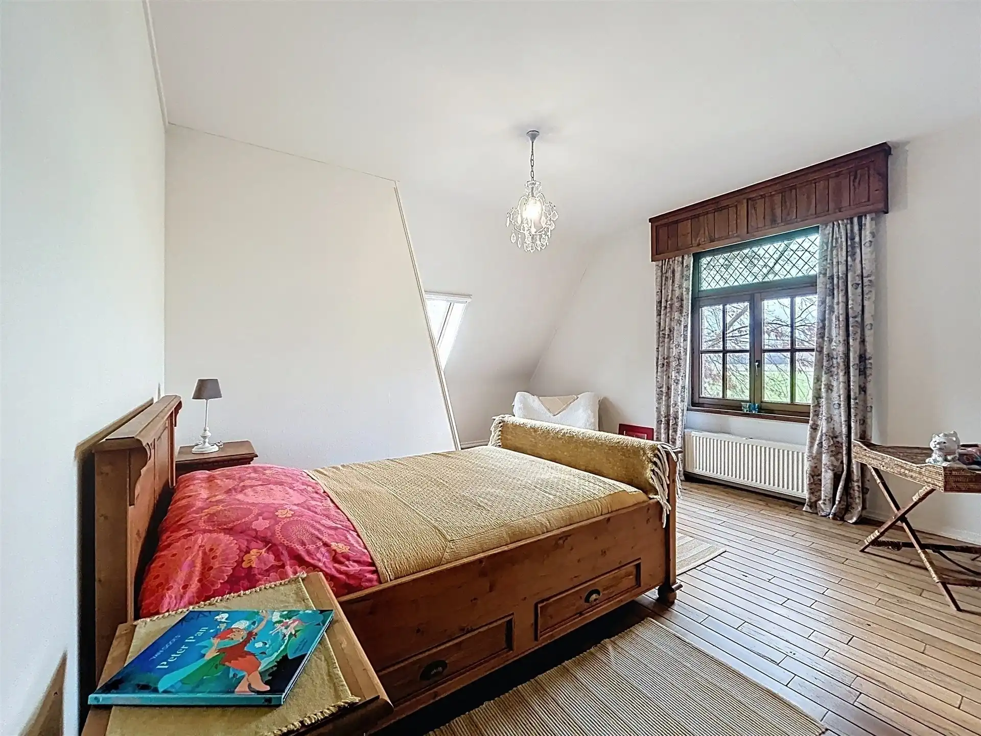 villa met 5 slk en riant bijgebouw op 14262m² foto 18